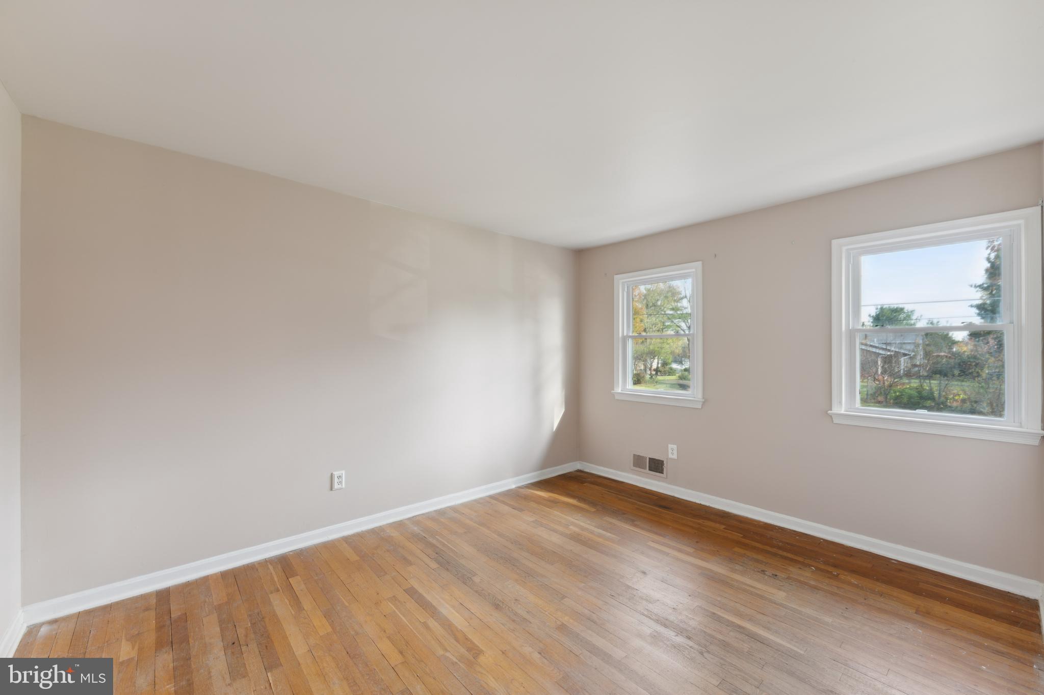 MILL CREEK TOWNE - Residential