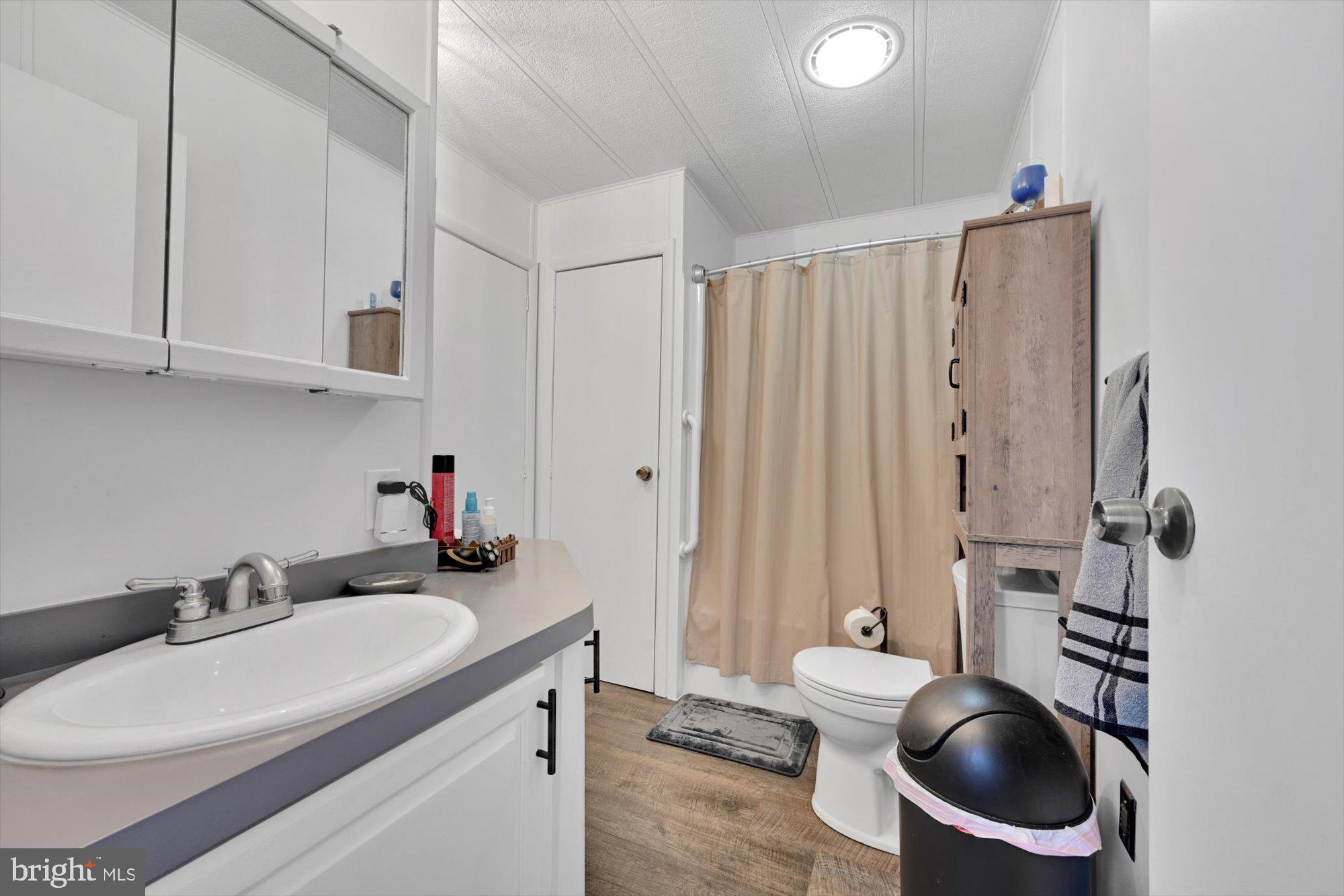 BLUE BELL MOBILE HOME PARK - Residential