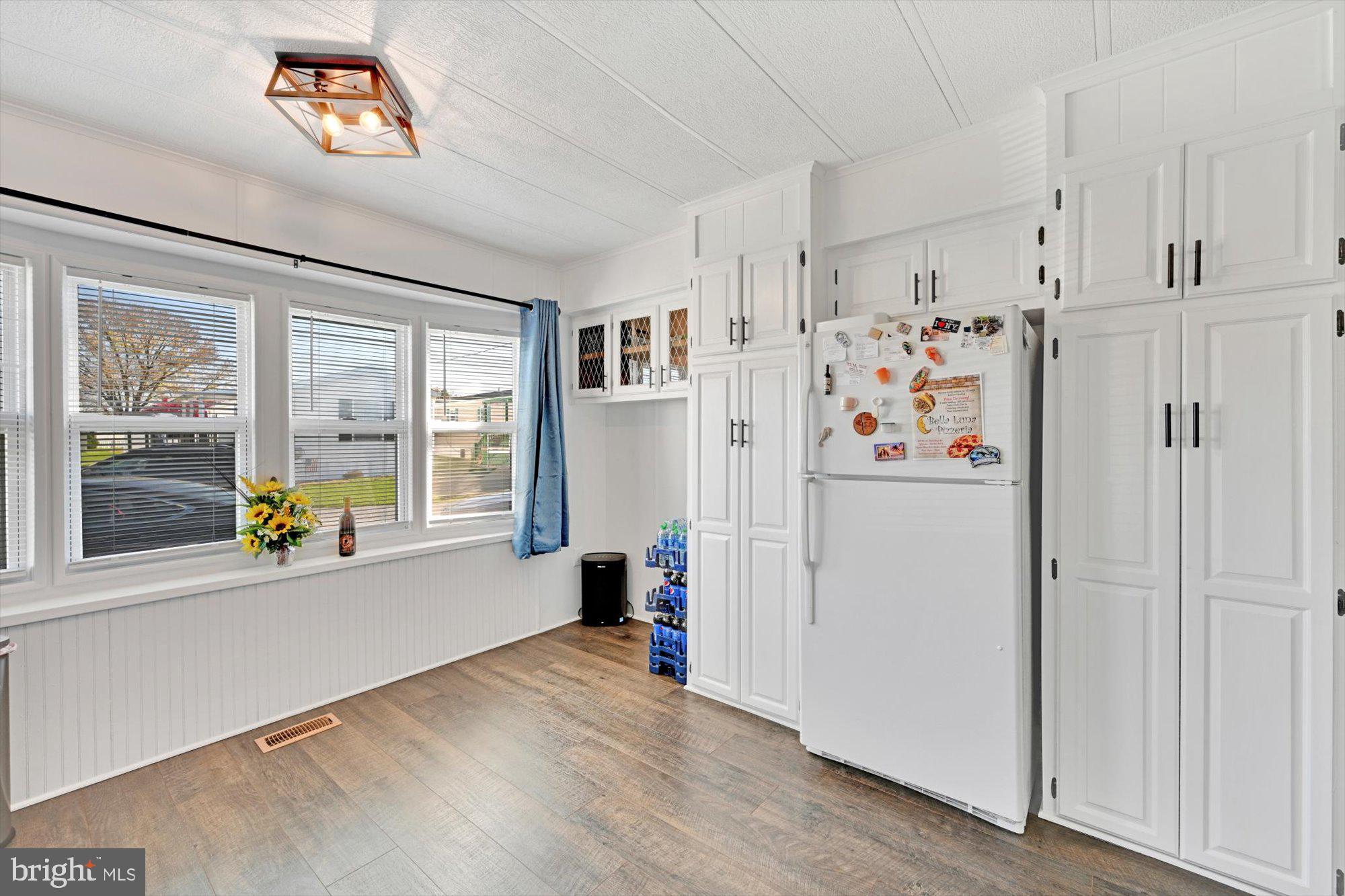 BLUE BELL MOBILE HOME PARK - Residential