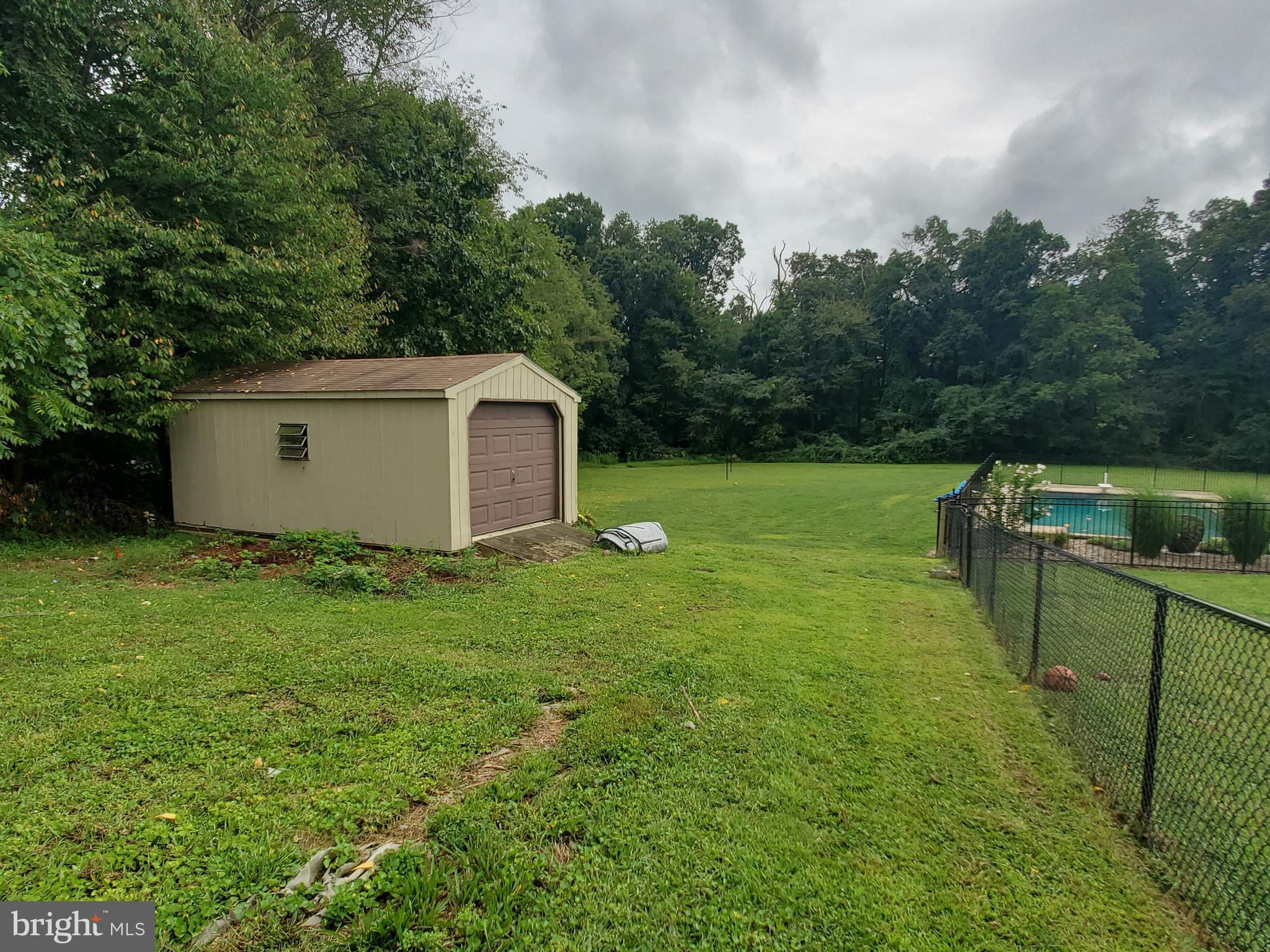 WINDSOR TWP - Residential