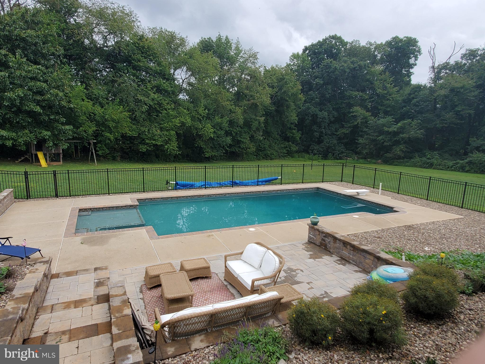 WINDSOR TWP - Residential