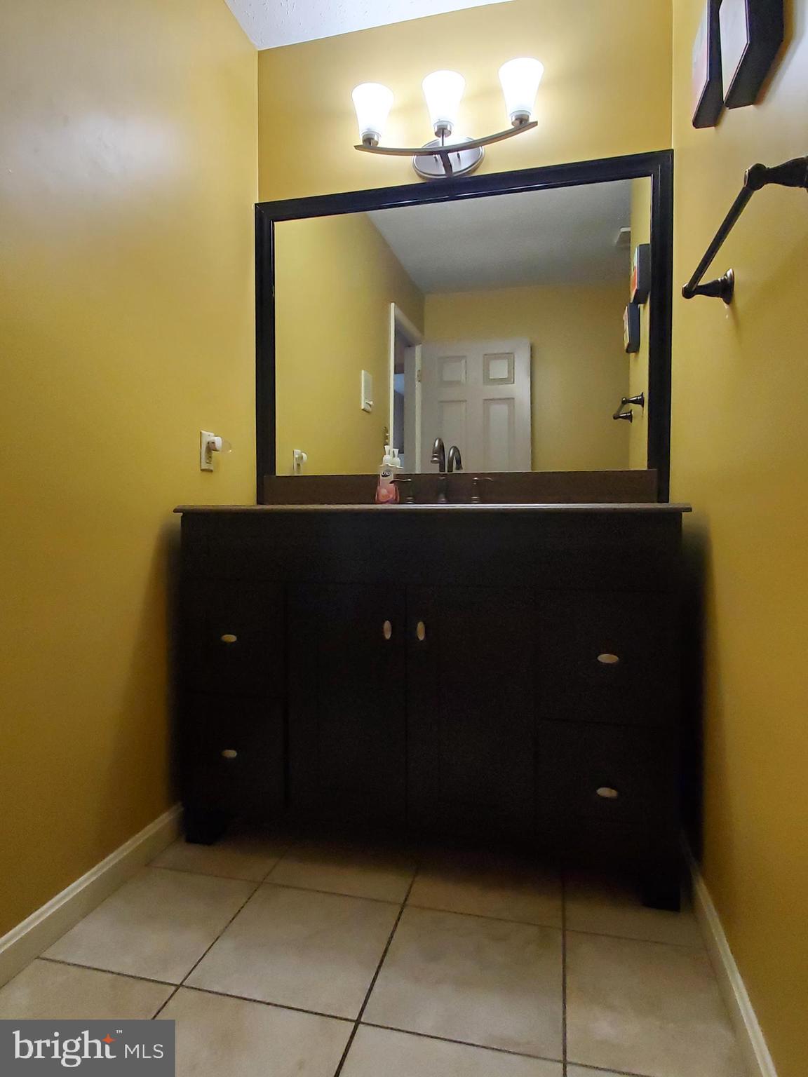 WINDSOR TWP - Residential