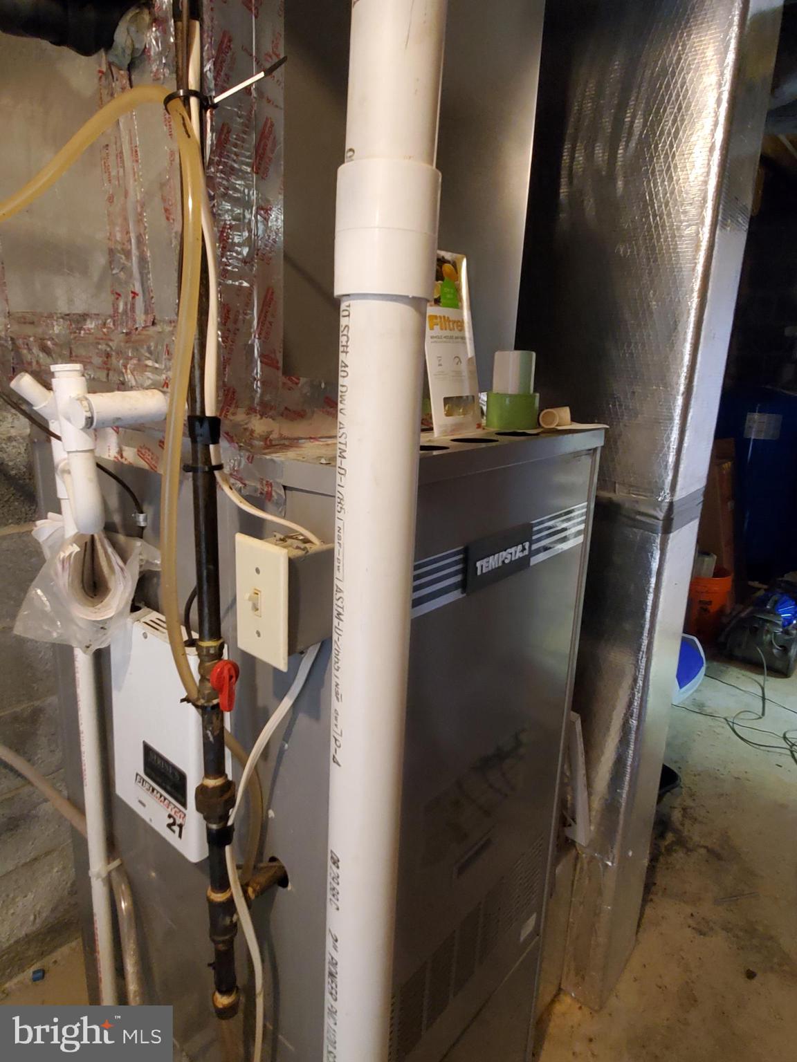 WINDSOR TWP - Residential