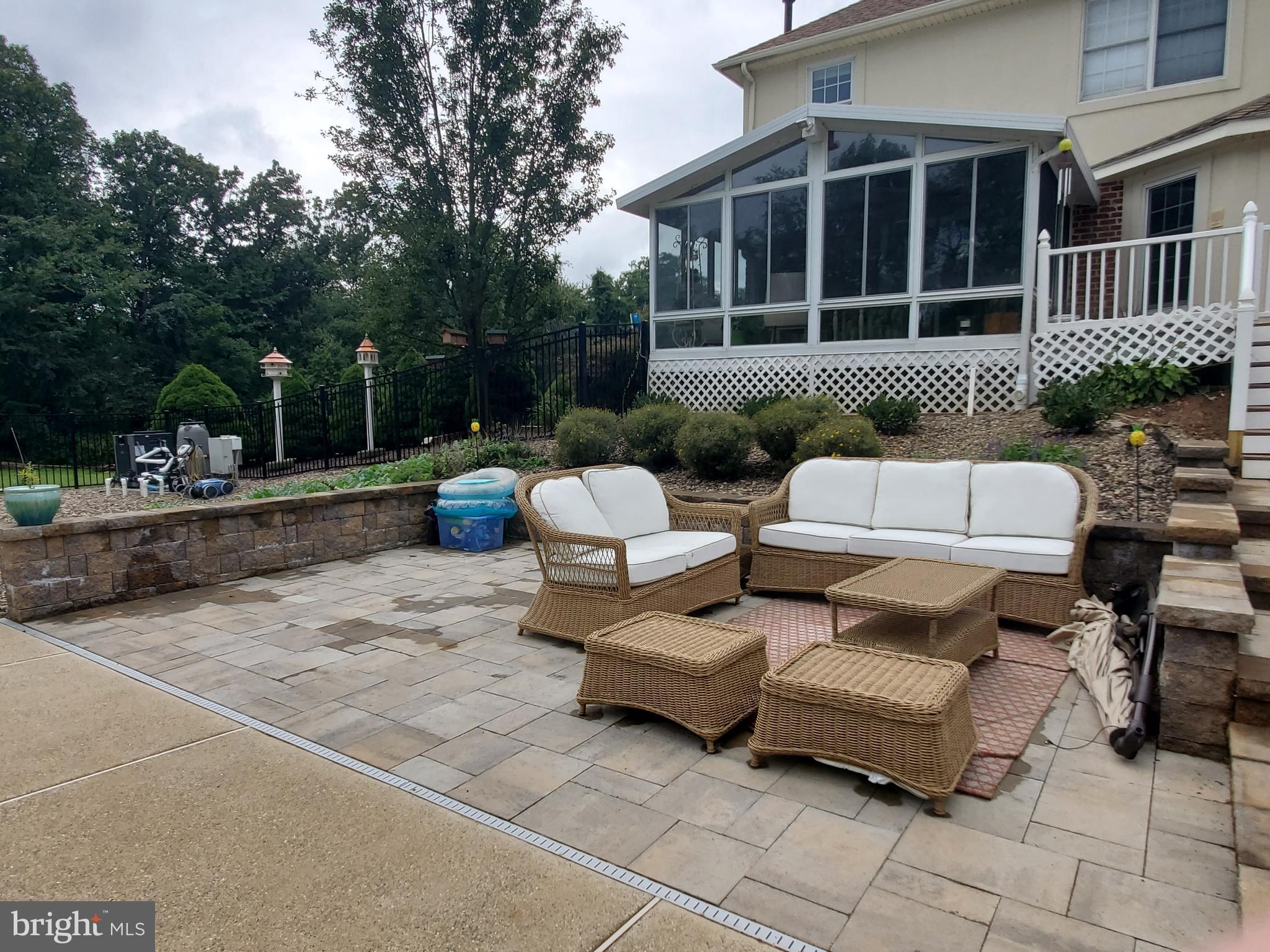 WINDSOR TWP - Residential