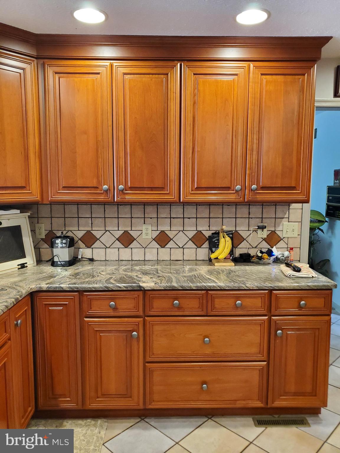 WINDSOR TWP - Residential