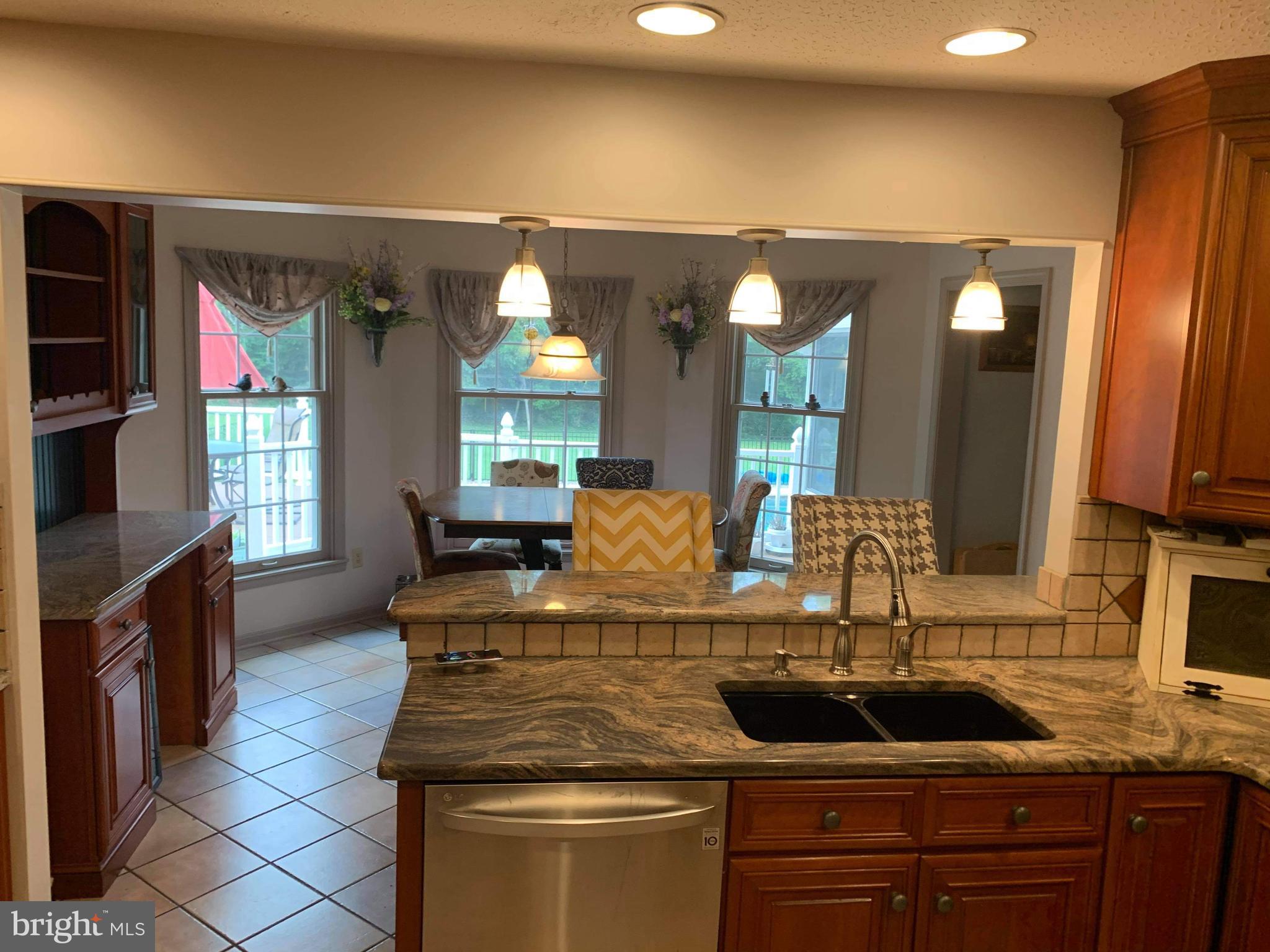 WINDSOR TWP - Residential