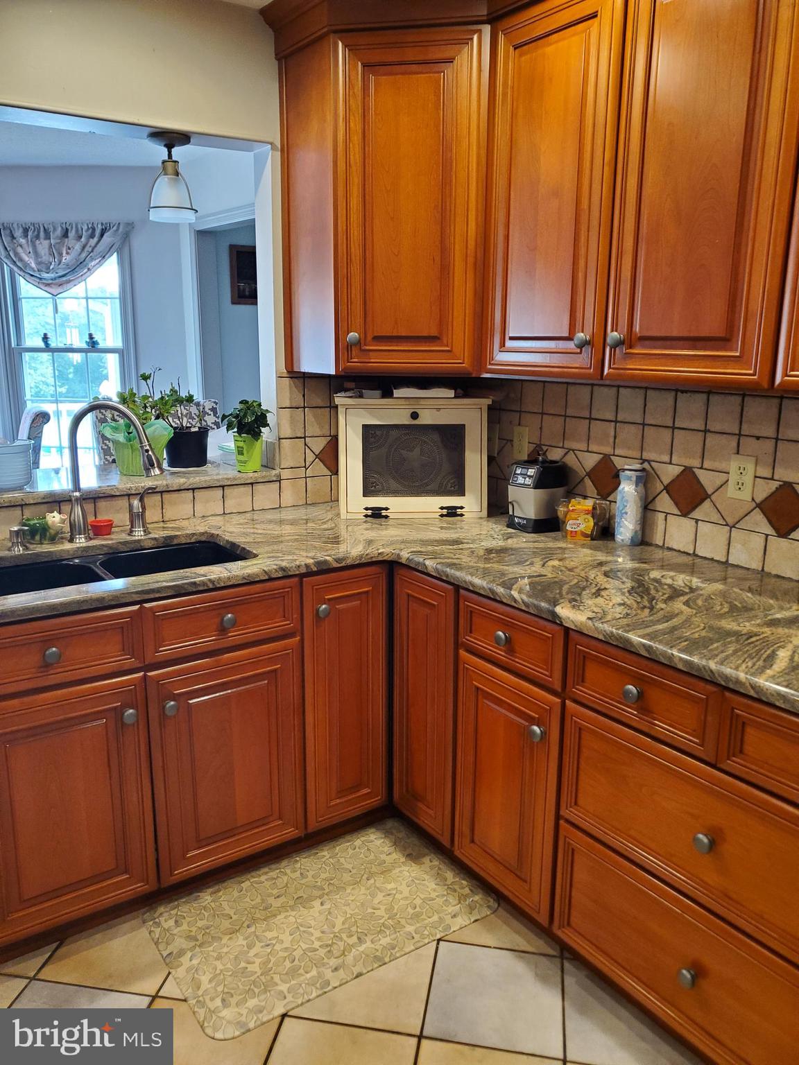 WINDSOR TWP - Residential