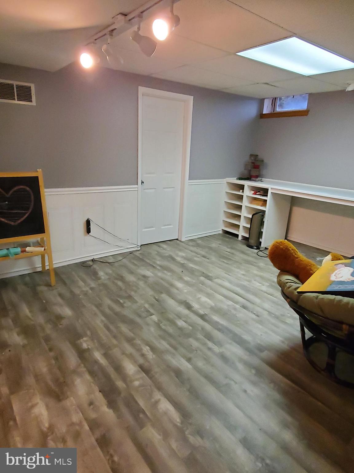 WINDSOR TWP - Residential