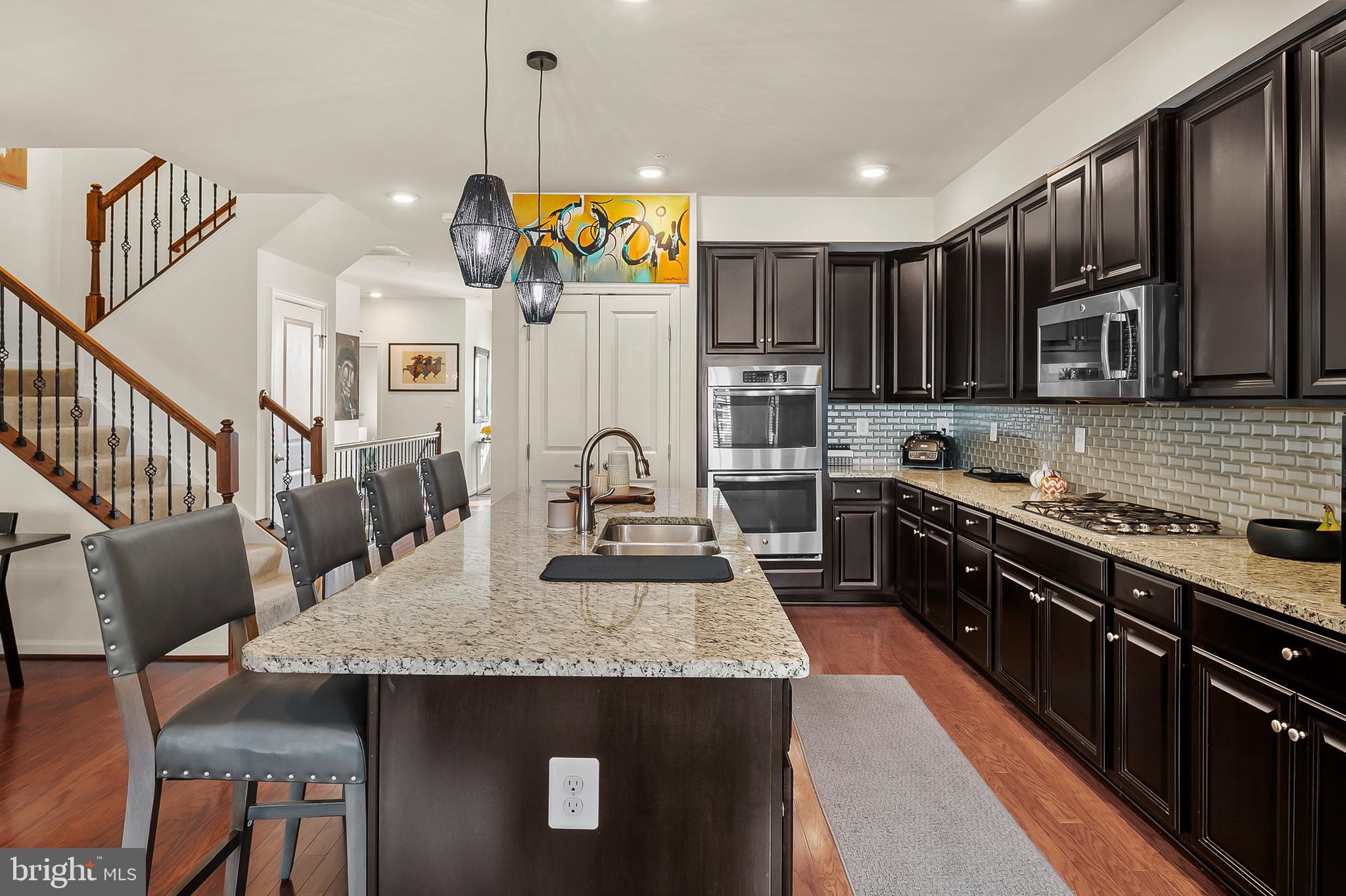 ORCHARD SQUARE - Residential