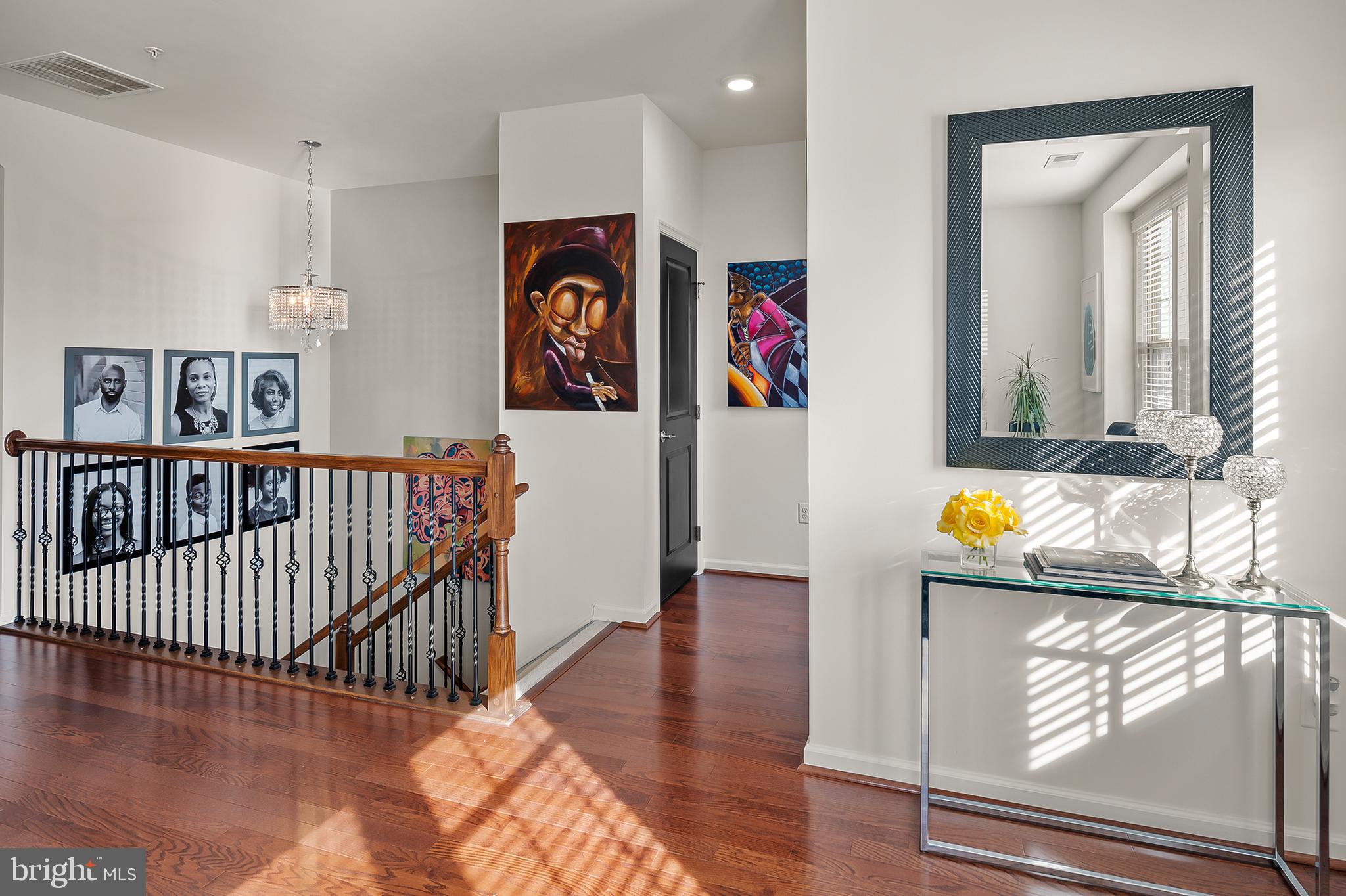 ORCHARD SQUARE - Residential