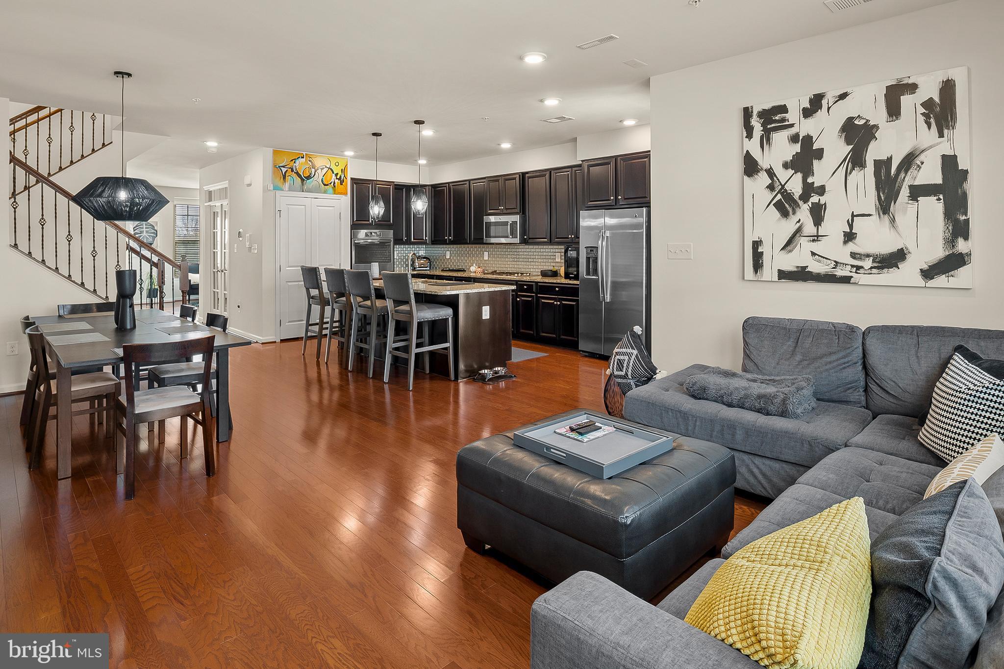 ORCHARD SQUARE - Residential