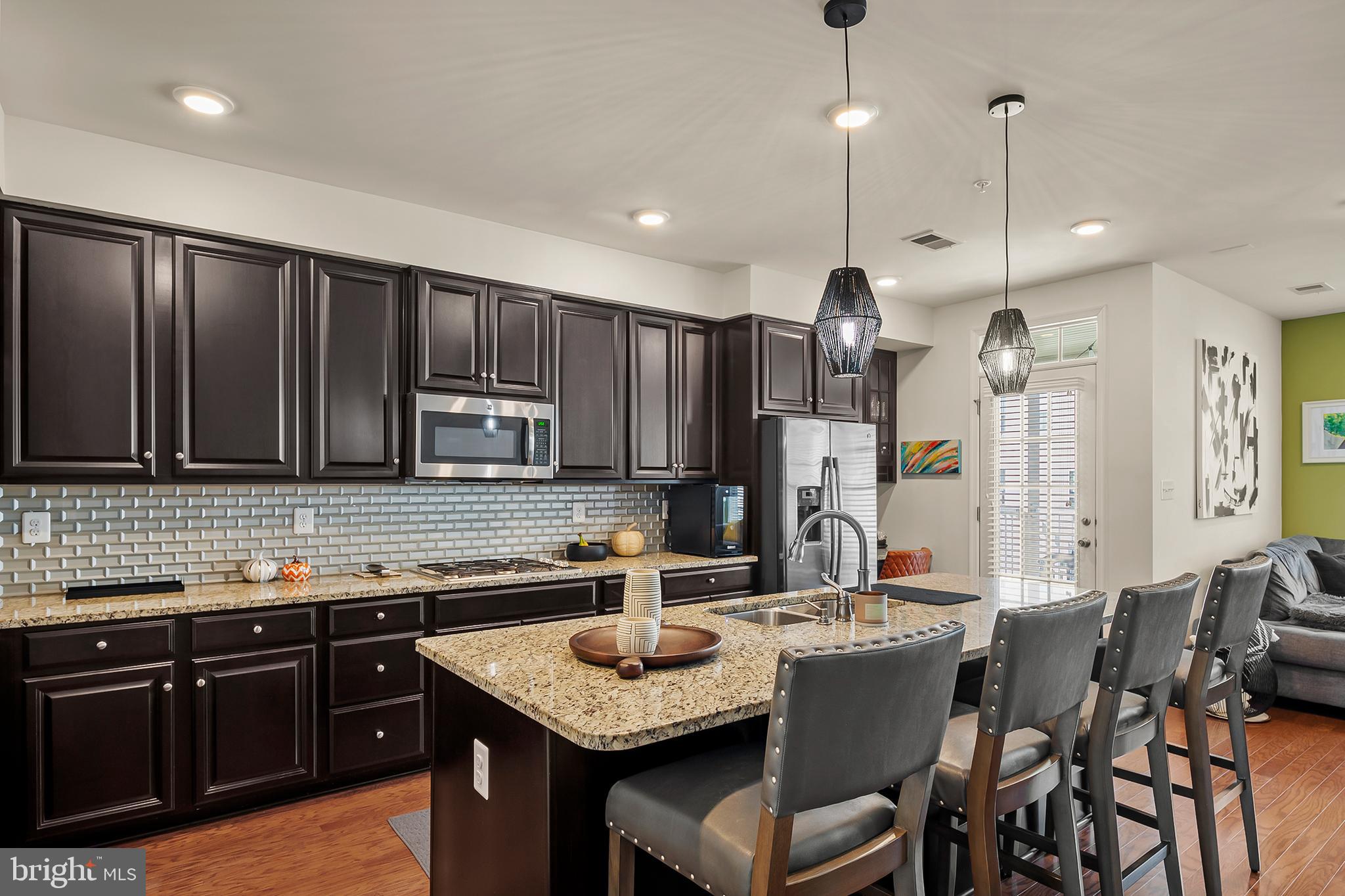 ORCHARD SQUARE - Residential