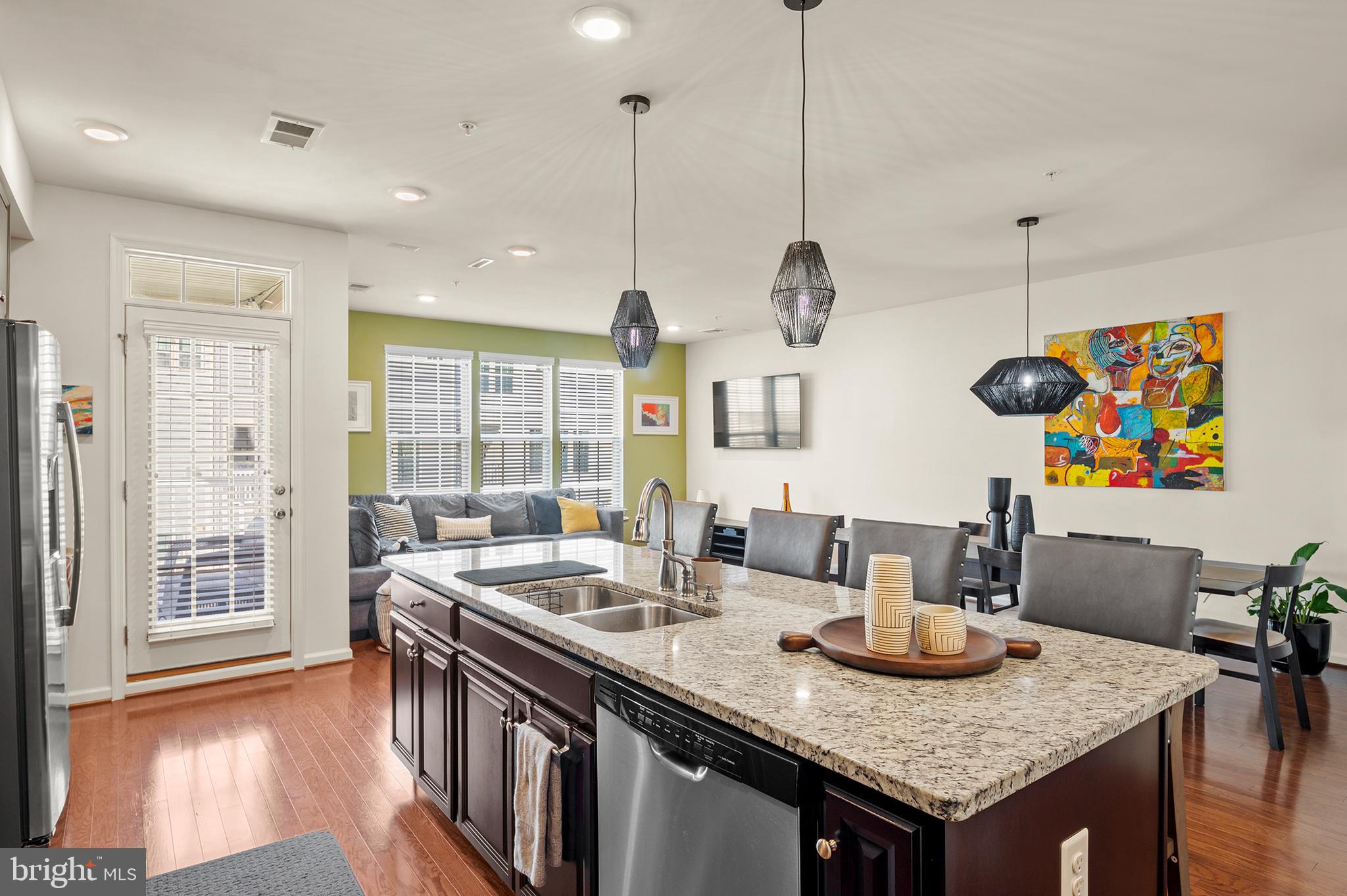 ORCHARD SQUARE - Residential