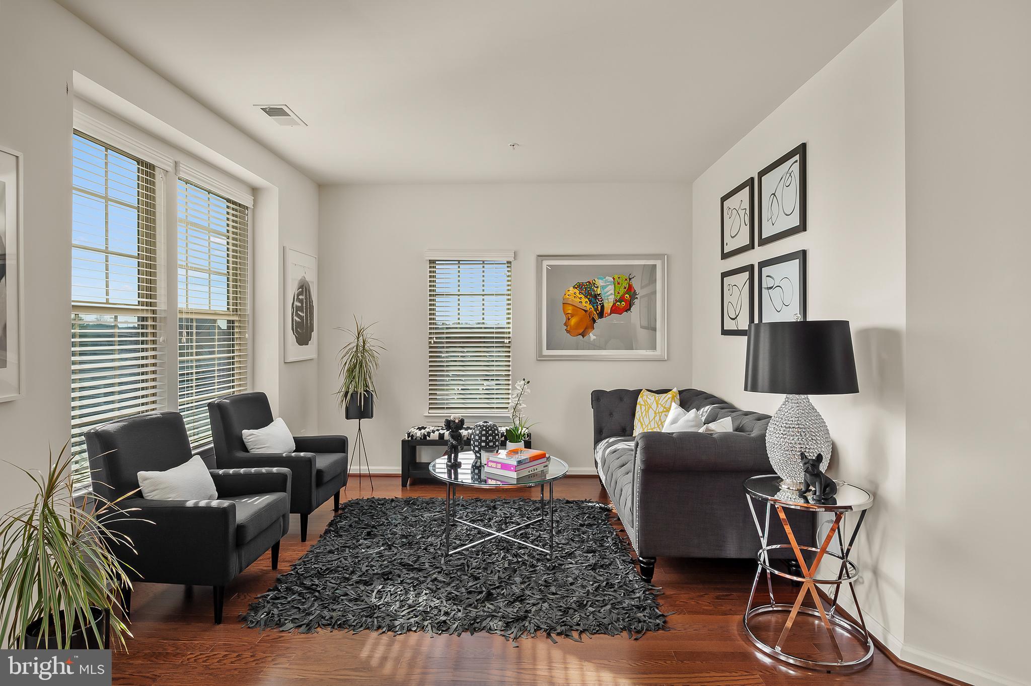 ORCHARD SQUARE - Residential