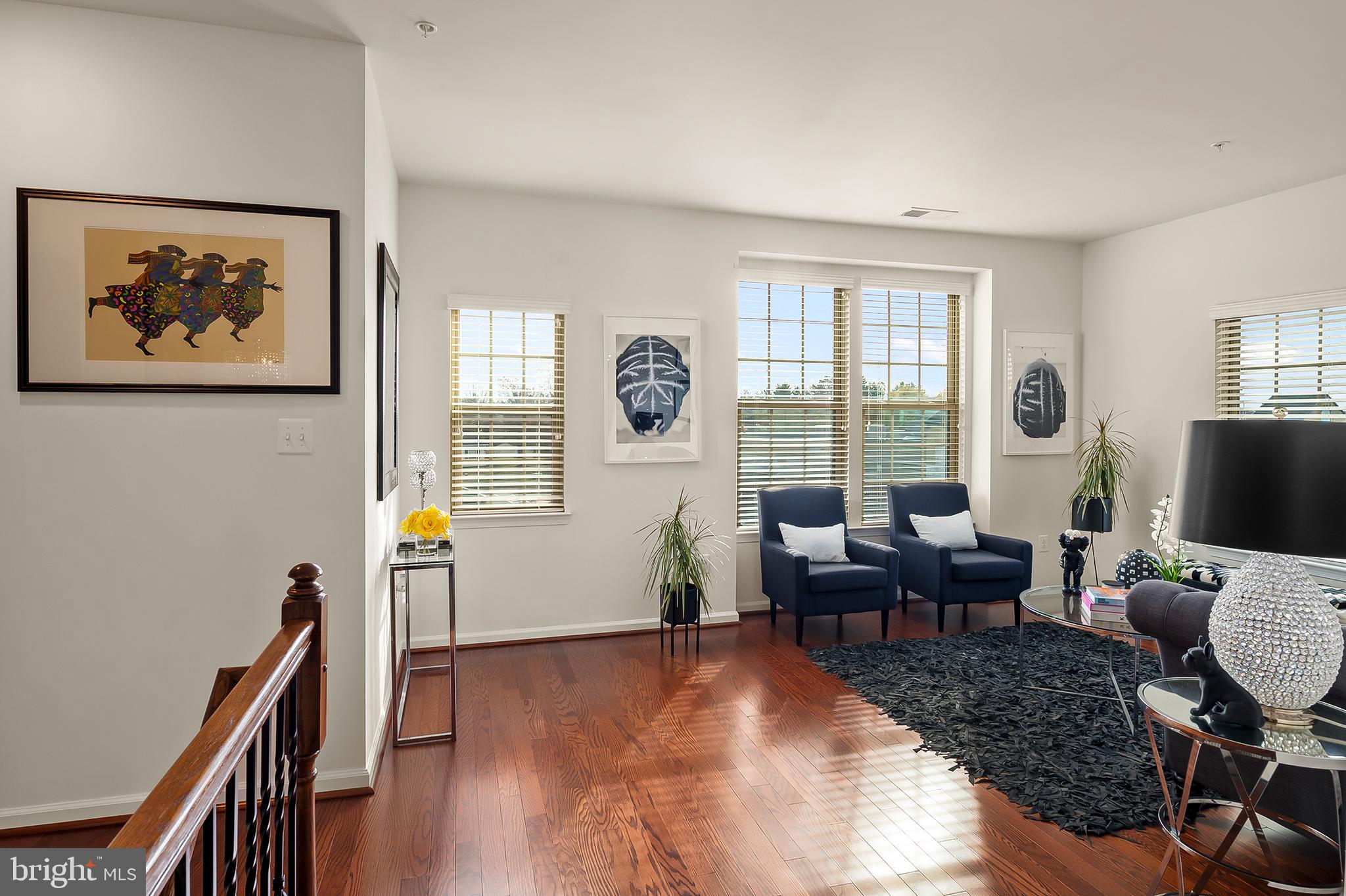 ORCHARD SQUARE - Residential