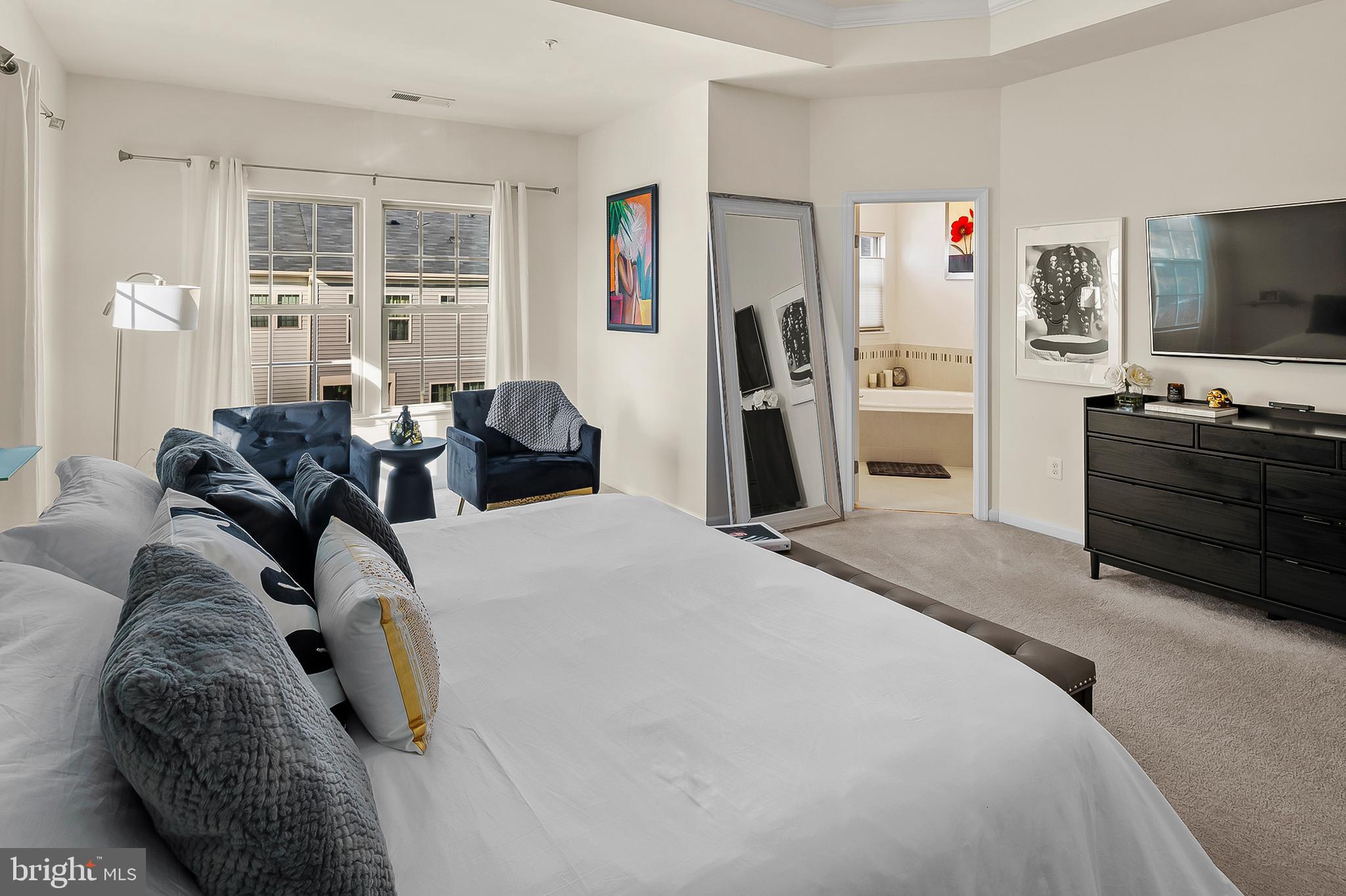 ORCHARD SQUARE - Residential