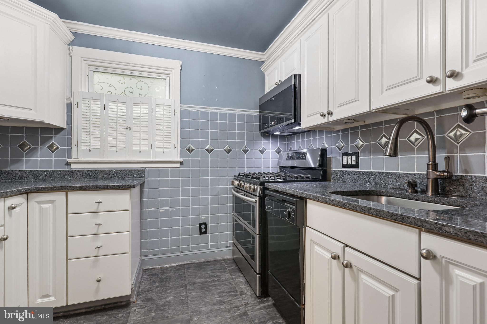 LINDEN HEIGHTS - Residential