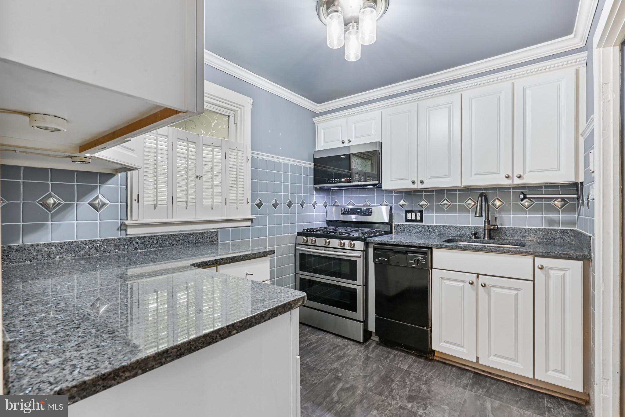 LINDEN HEIGHTS - Residential