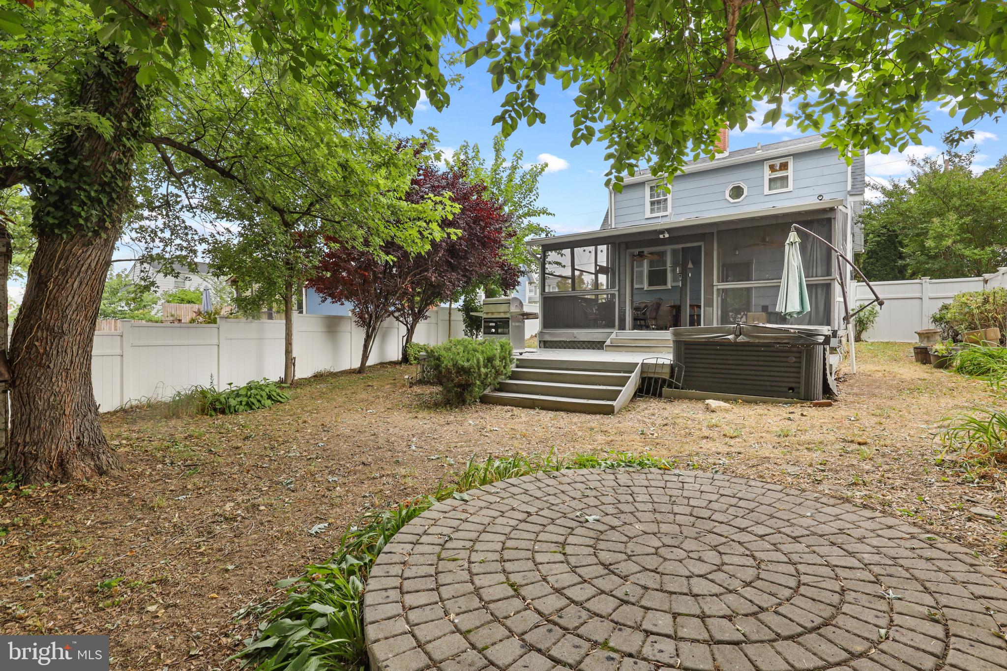 LINDEN HEIGHTS - Residential