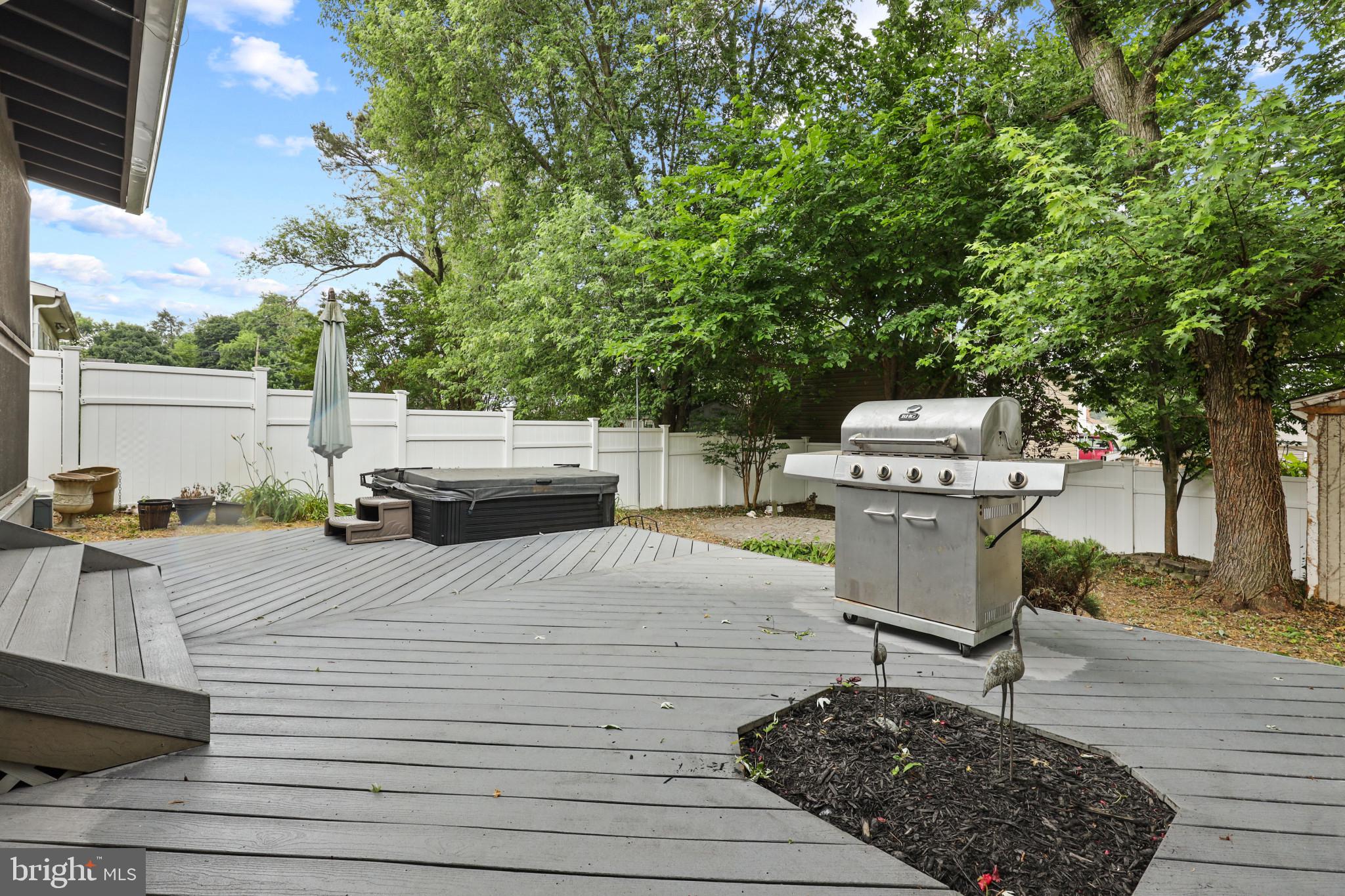 LINDEN HEIGHTS - Residential