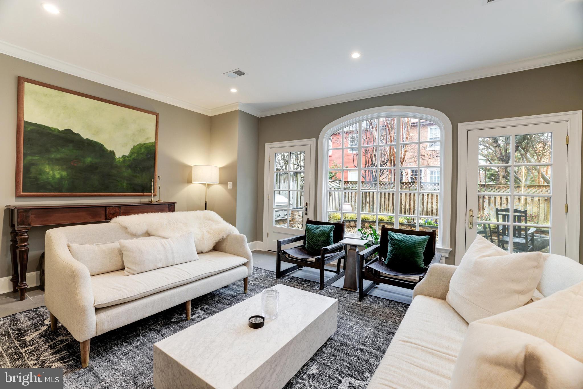 POMMANDER WALK - Residential