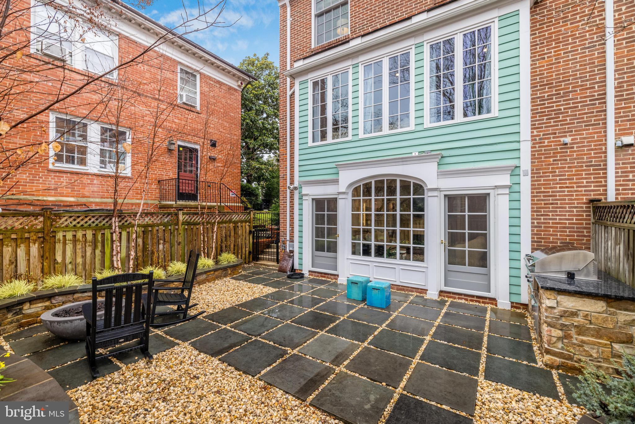 POMMANDER WALK - Residential