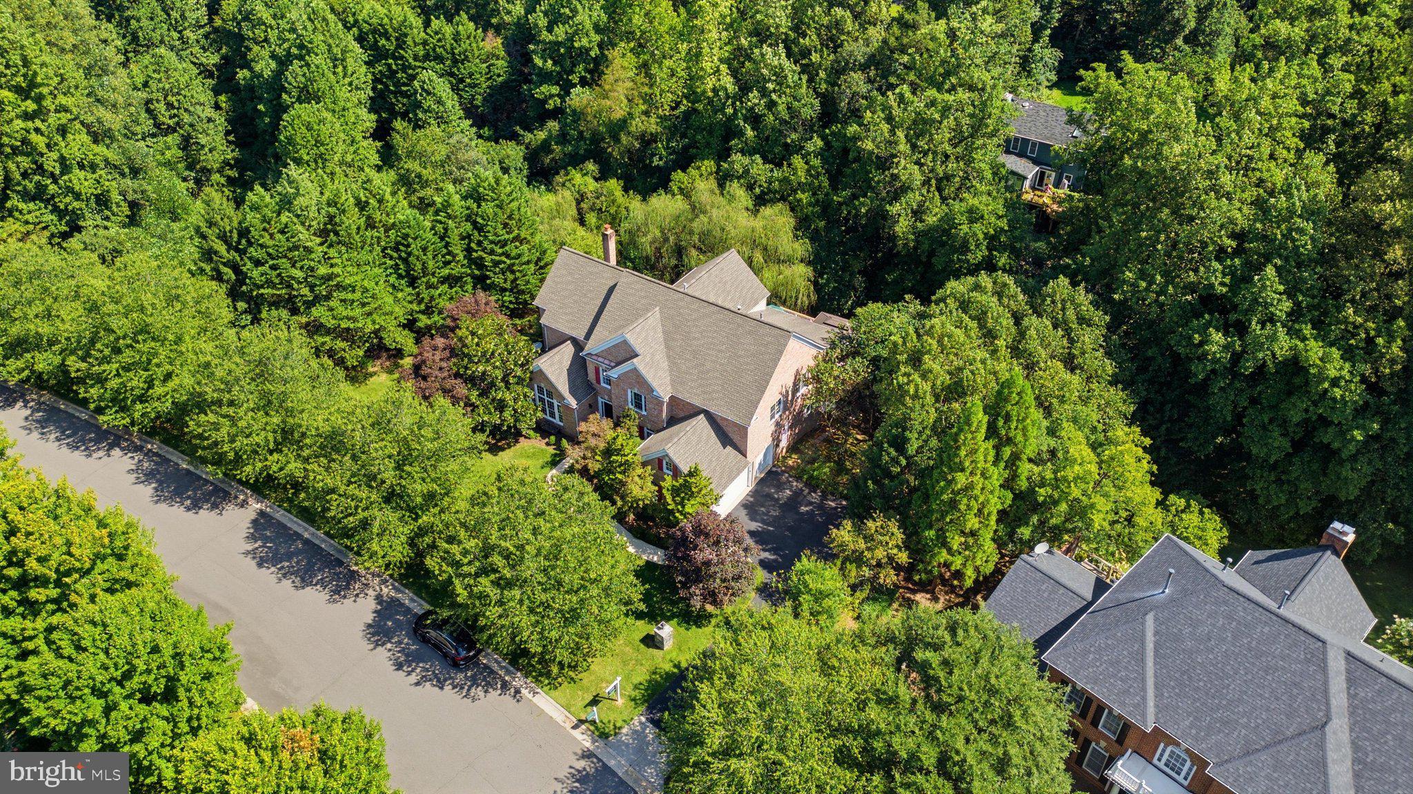 2785 MARSHALL LAKE DRIVE