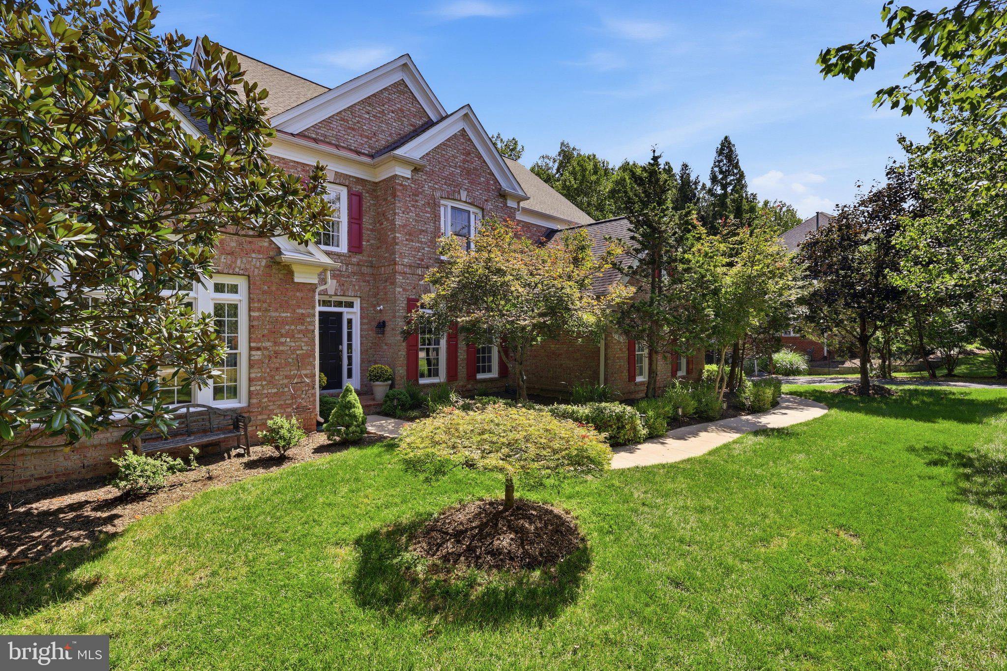 2785 MARSHALL LAKE DRIVE