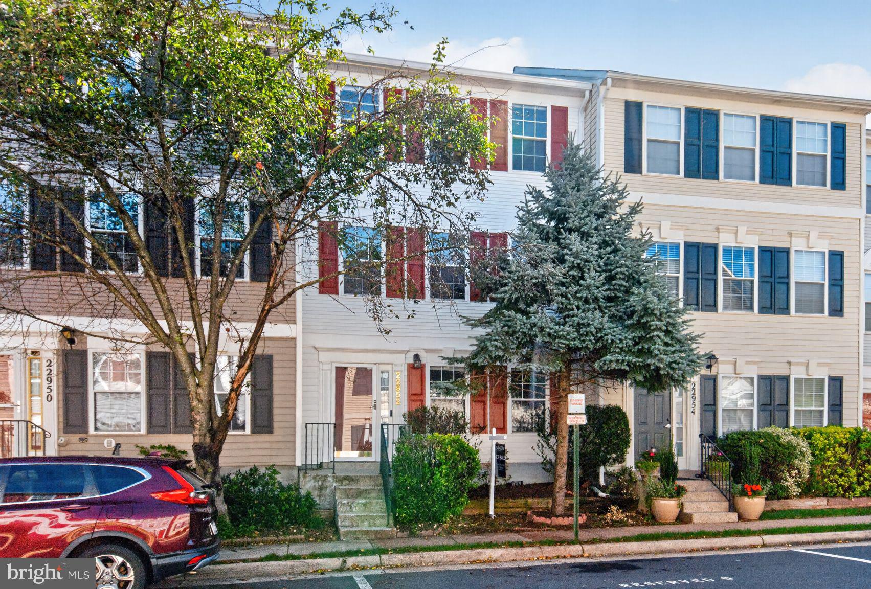 22952 FLEET TERRACE