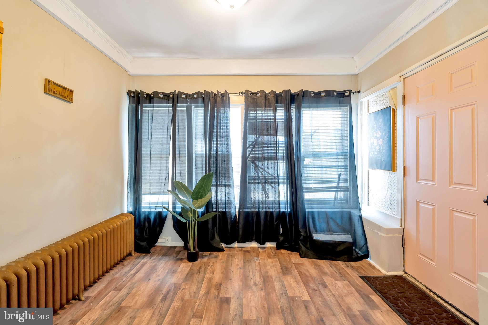 FERN ROCK - Residential