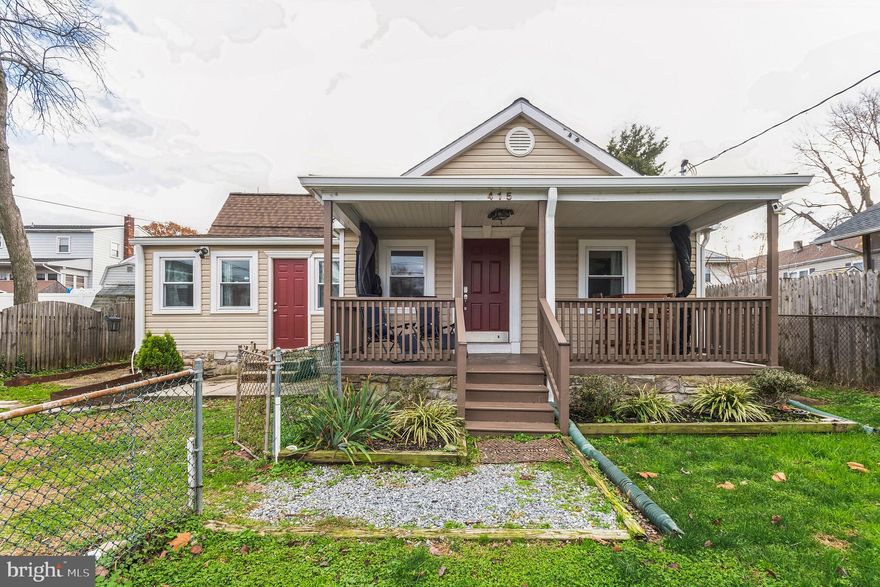 Charming 2-bedroom home in Arundel Gardens, Brooklyn, MD. Remodeled kitchen, hardwood floors, private driveway, and ample yard space. Conveniently located near parks, shops, and dining. Your peaceful retreat awaits!Don't miss the opportunity to make this lovely property your own and experience the best of Brooklyn, MD living.