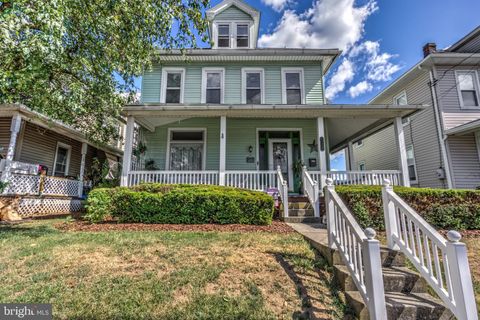 Photo of 310 E Jackson Street, New Holland, PA 17557 (MLS # PALA2053334)