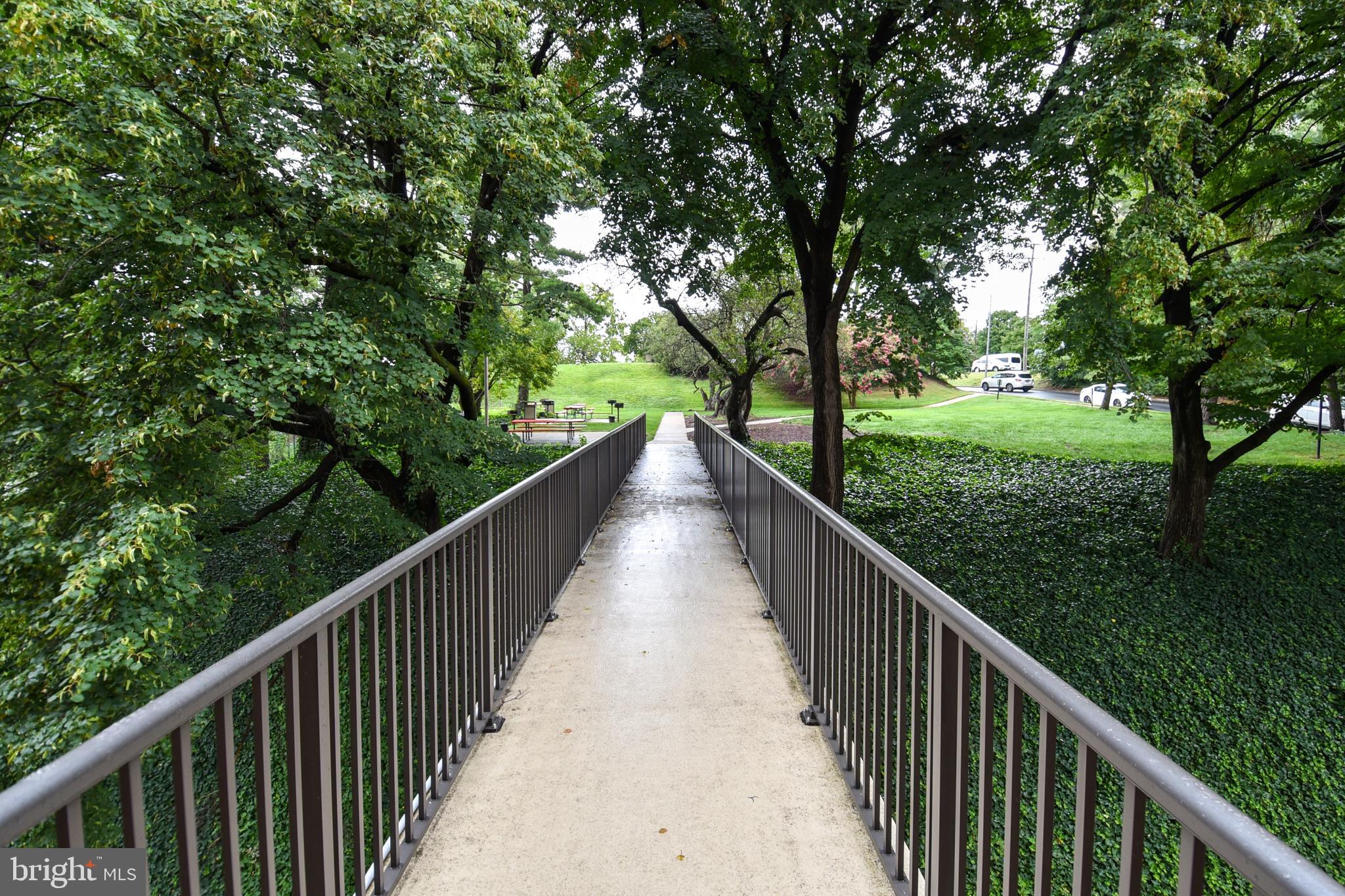 HORIZON HOUSE - Residential Lease