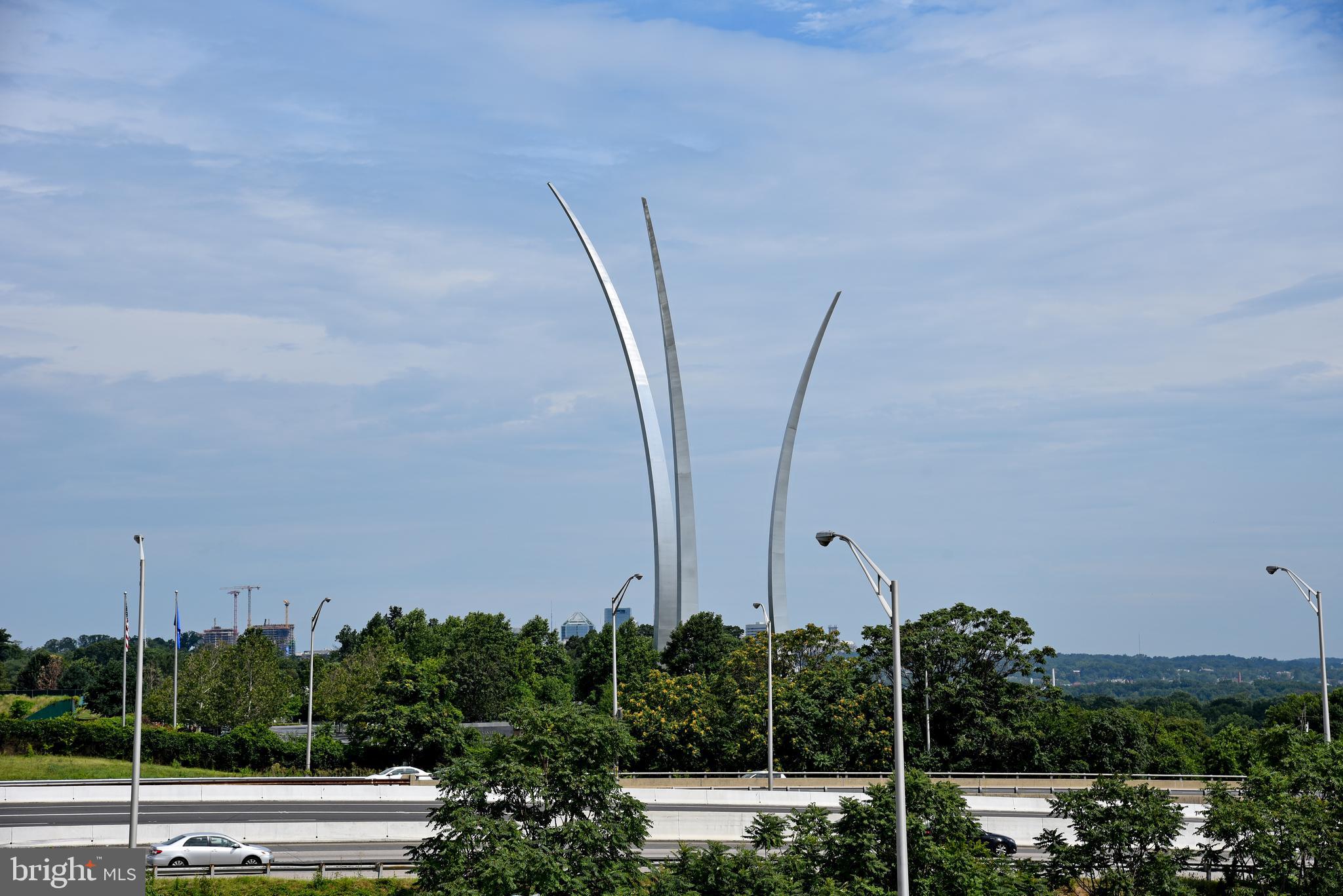 HORIZON HOUSE - Residential Lease