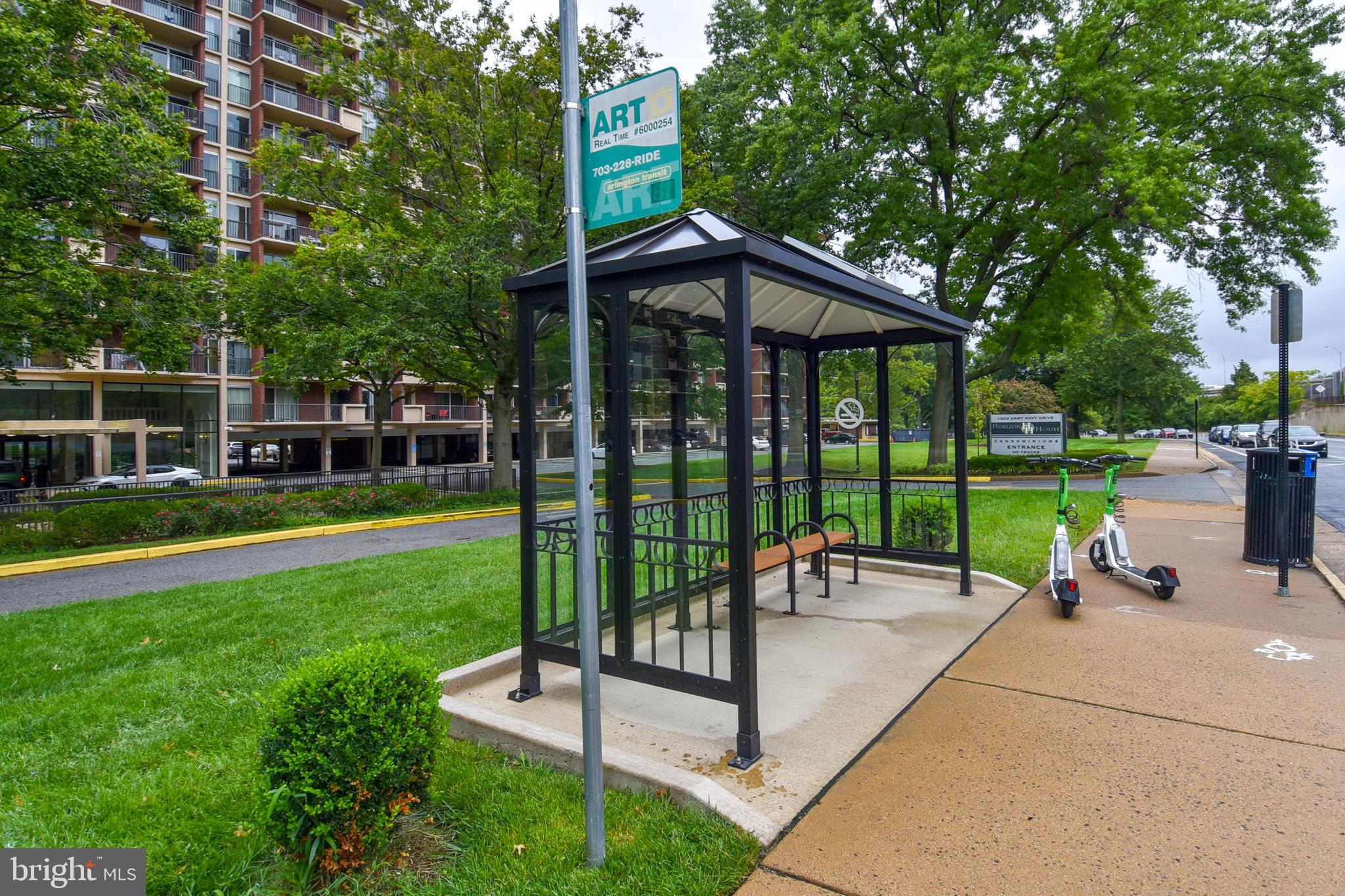 HORIZON HOUSE - Residential Lease