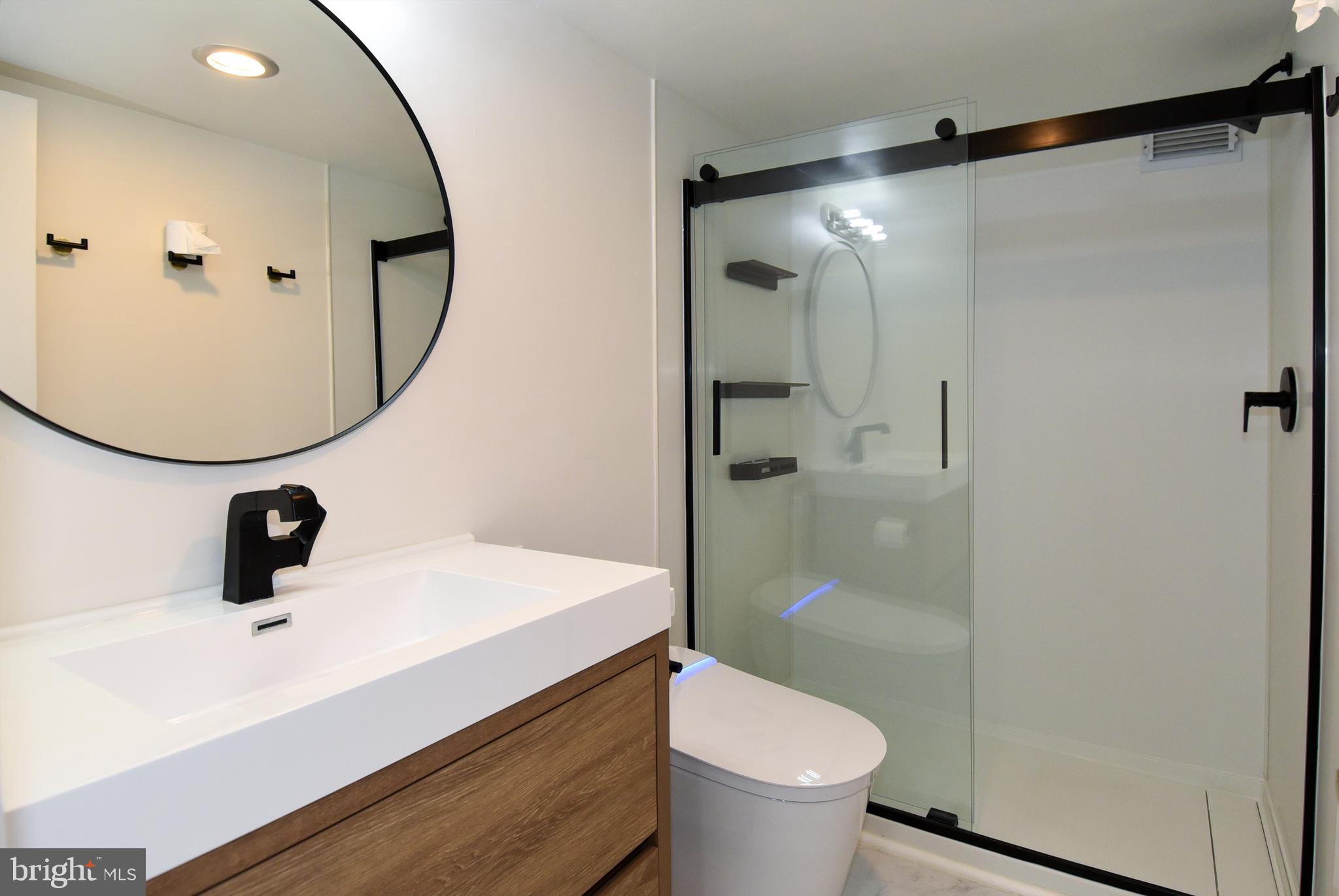 HORIZON HOUSE - Residential Lease