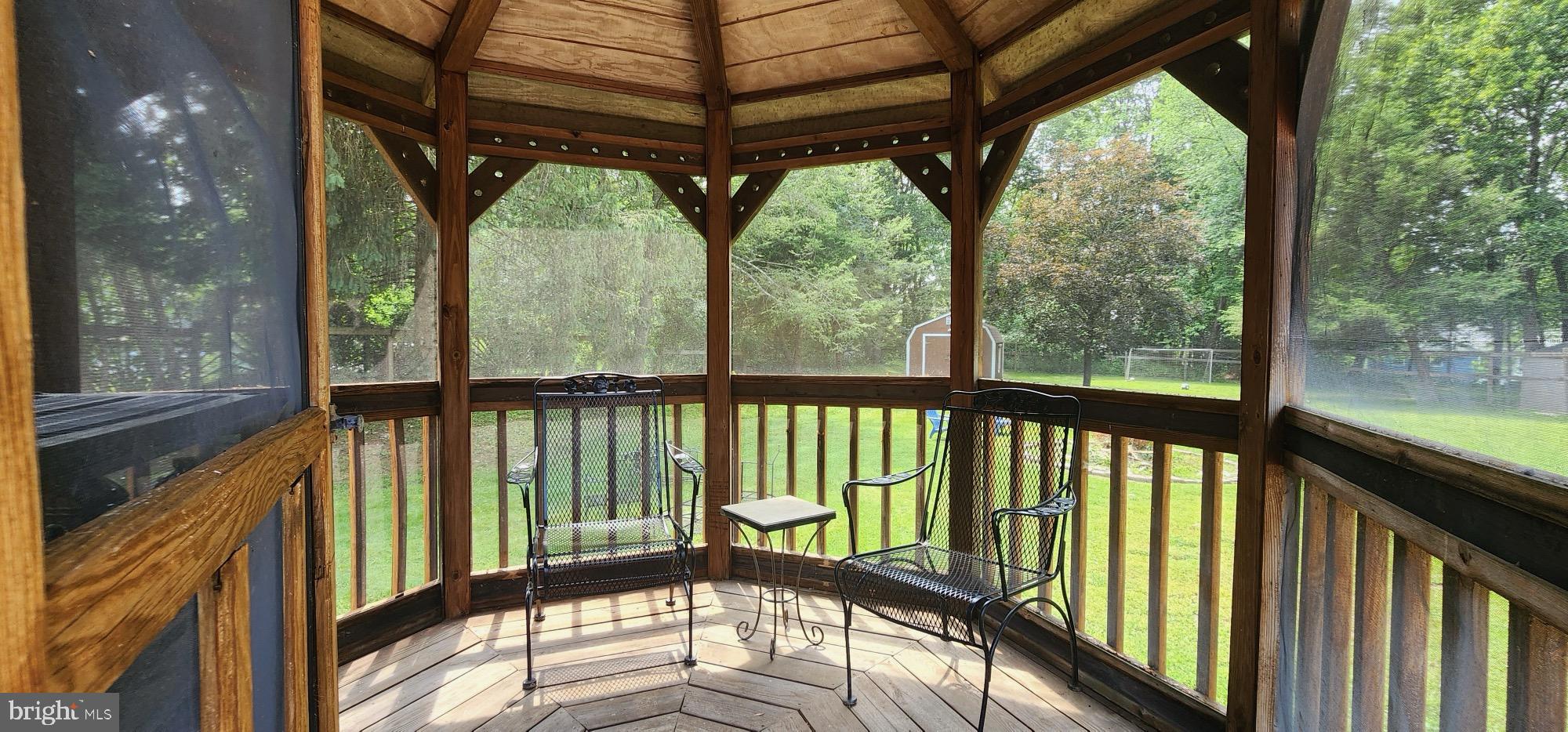 FREEDOM FOREST - Residential