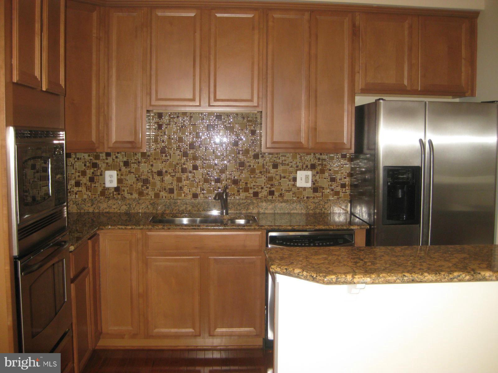 PORT POTOMAC - Residential Lease