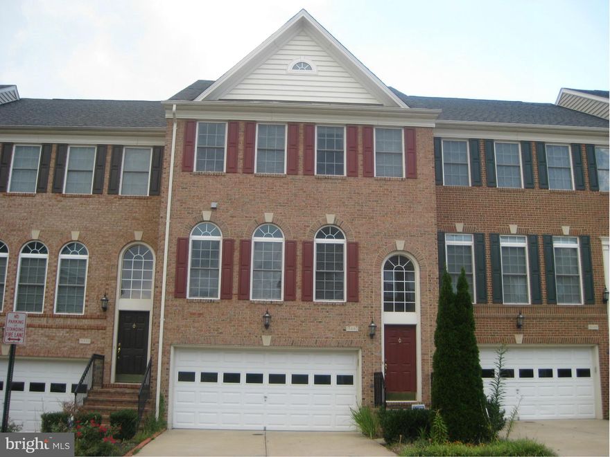 ONE OF THE LARGEST & BEAUTIFULL TOWN HOME IN PORT POTOMAC COMMUNITY. HARDWOOD FLOORS ON MAIN LEVEL, NEW CARPET IN BASEMENT, NICE BIG DECK ON BACK OF THE HOUSE OVERLOOKING WOODS & COMMON AREA. Professionally Cleaned, Vacant & Ready for immediate move in. $50 per adult application fee payable to Coldwell Banker in Certified Funds.