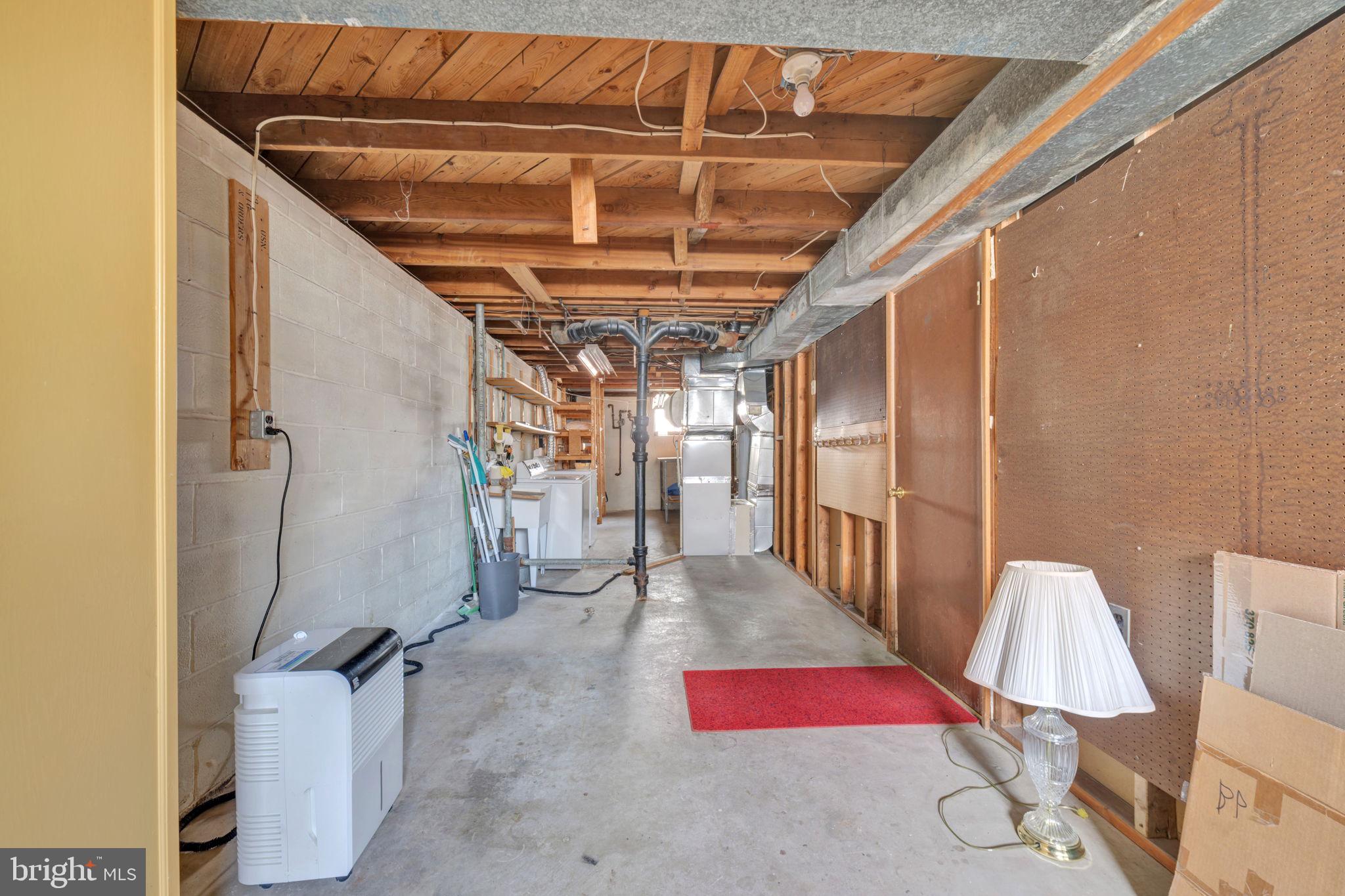 KENSINGTON KNOLLS - Residential