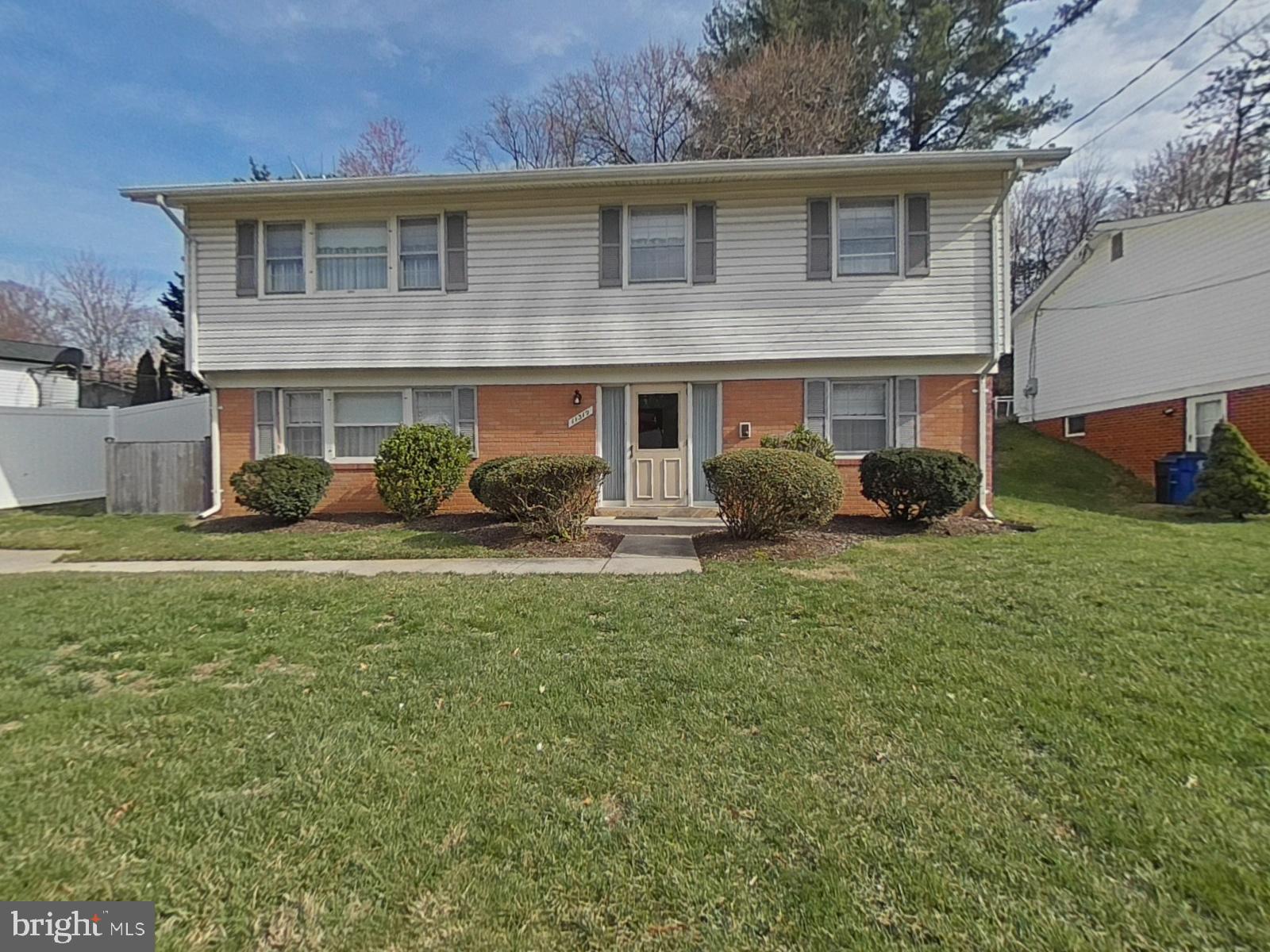 KENSINGTON KNOLLS - Residential