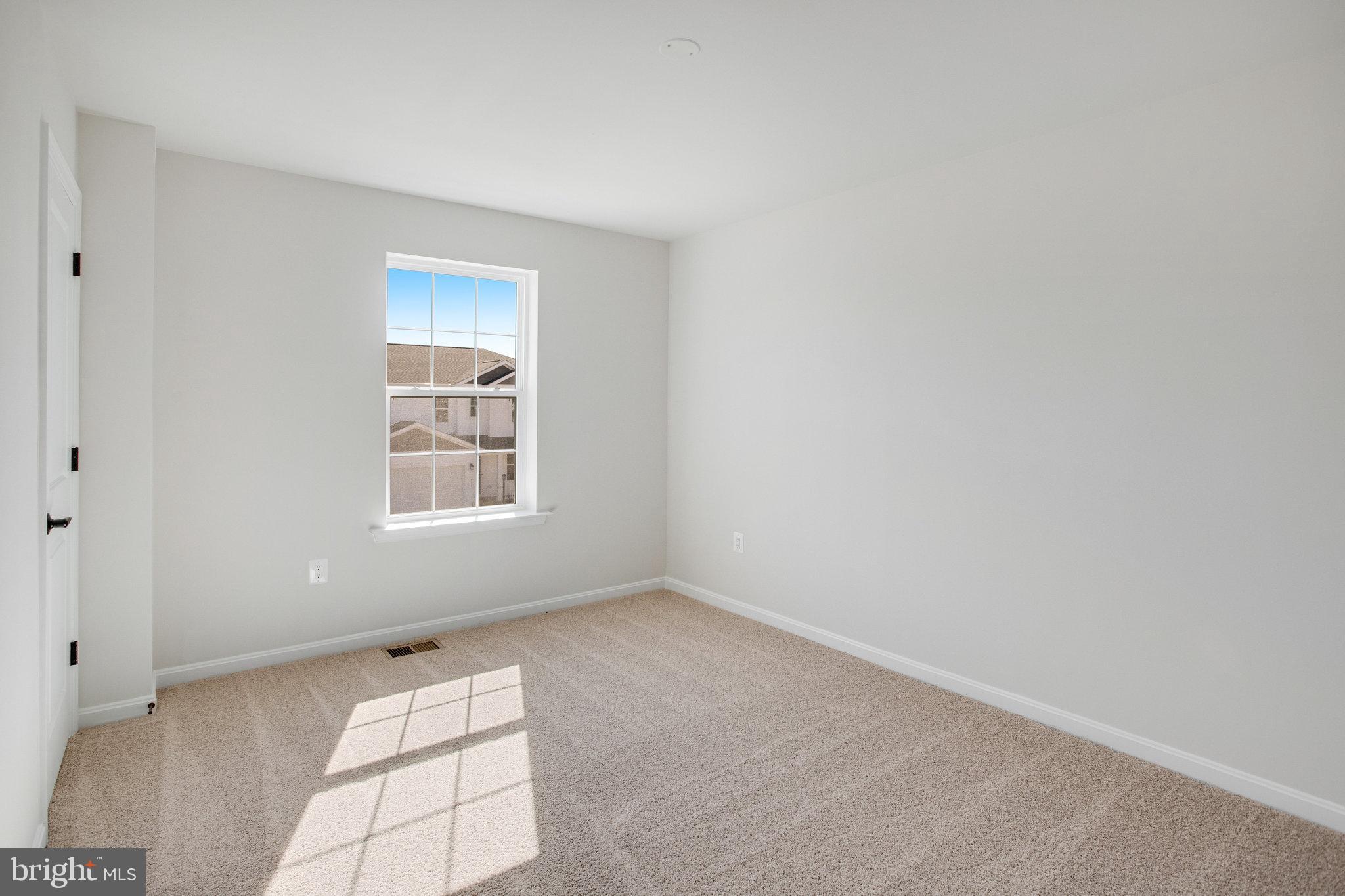 SEASONS AT ROUND MILL MEADOWS - Residential