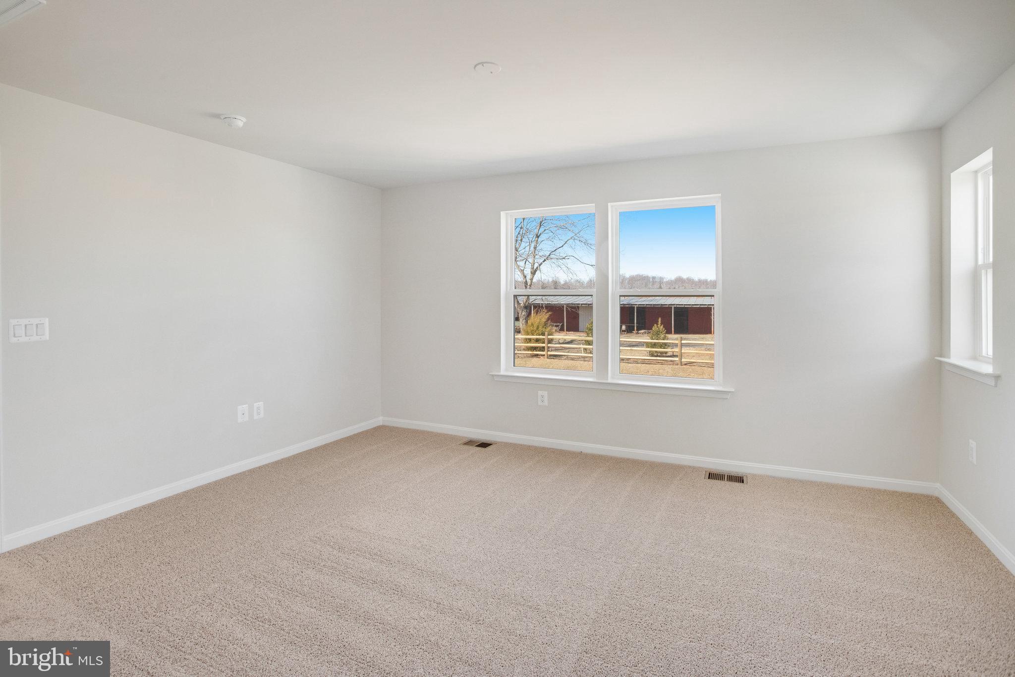 SEASONS AT ROUND MILL MEADOWS - Residential