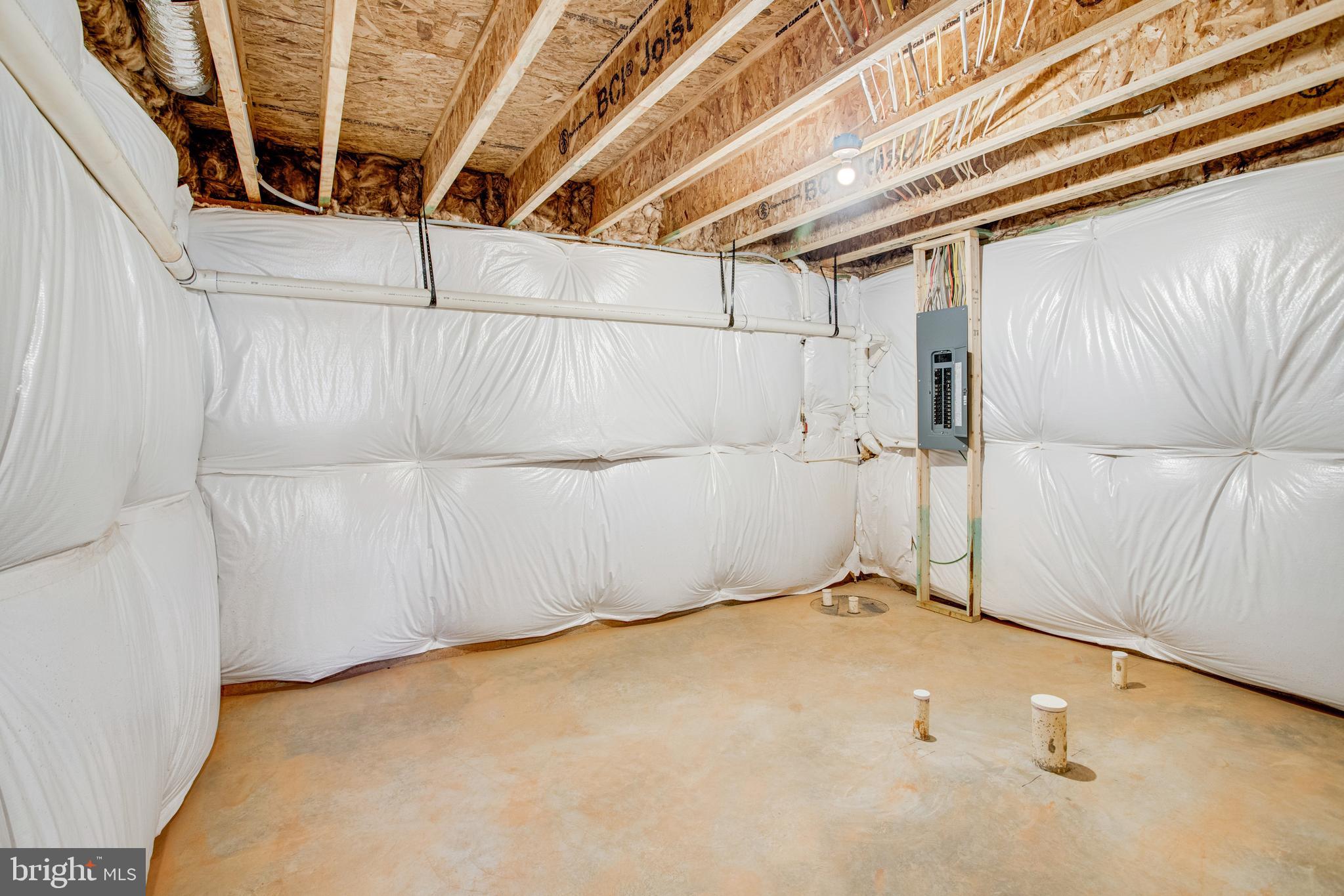 SEASONS AT ROUND MILL MEADOWS - Residential