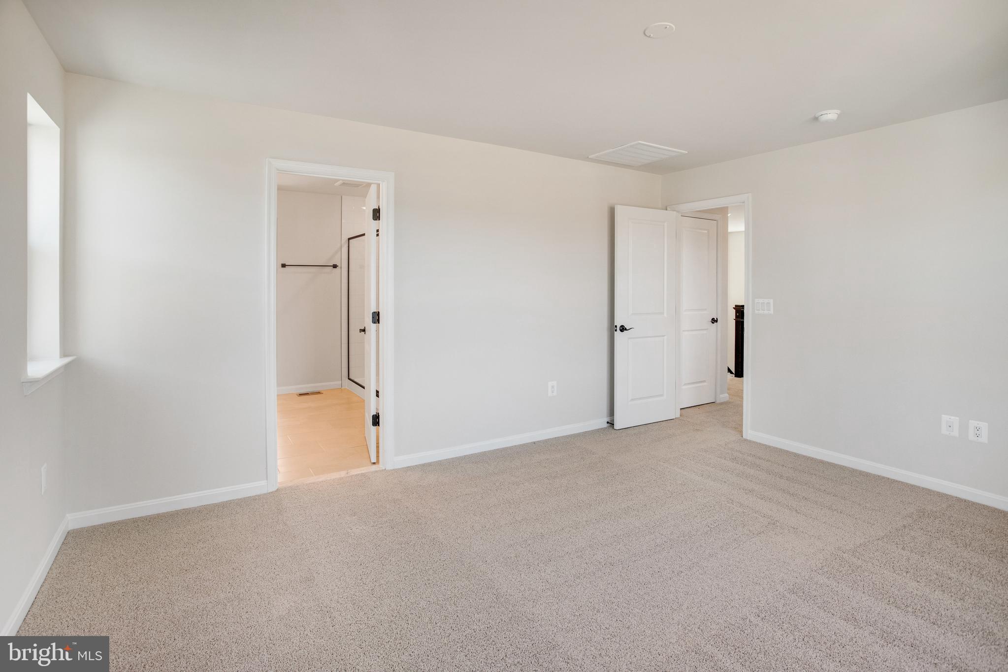 SEASONS AT ROUND MILL MEADOWS - Residential