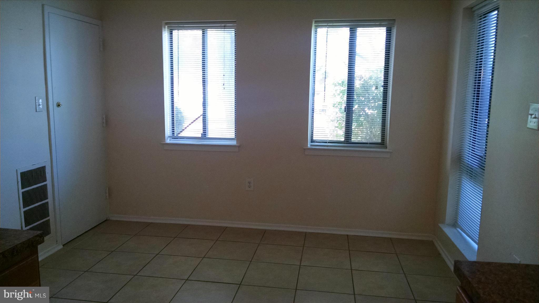 JEFFERSON MEWS - Residential Lease