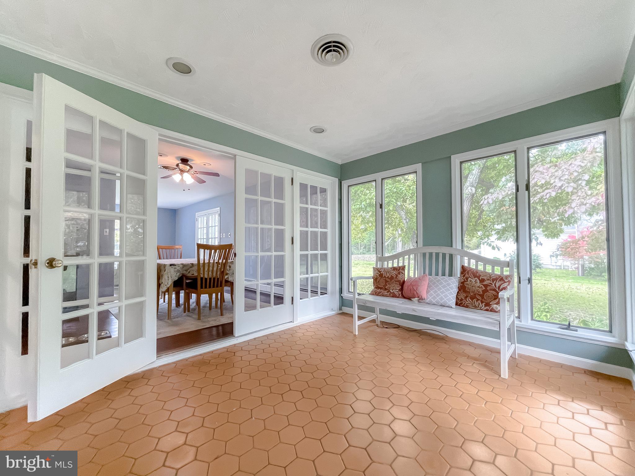 TUDOR PARK - Residential