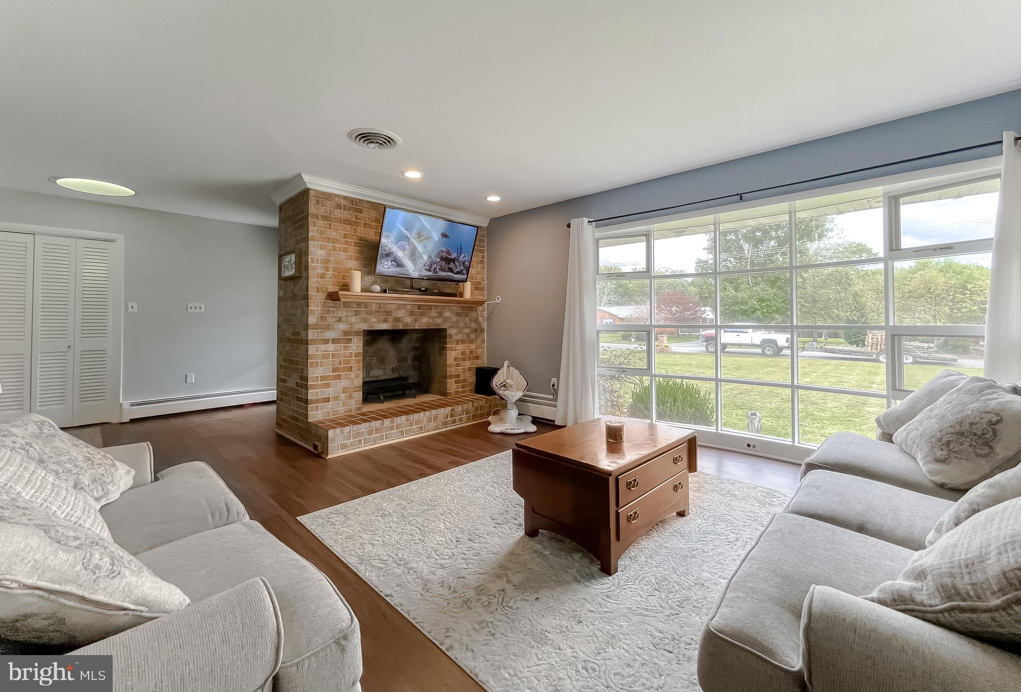 TUDOR PARK - Residential