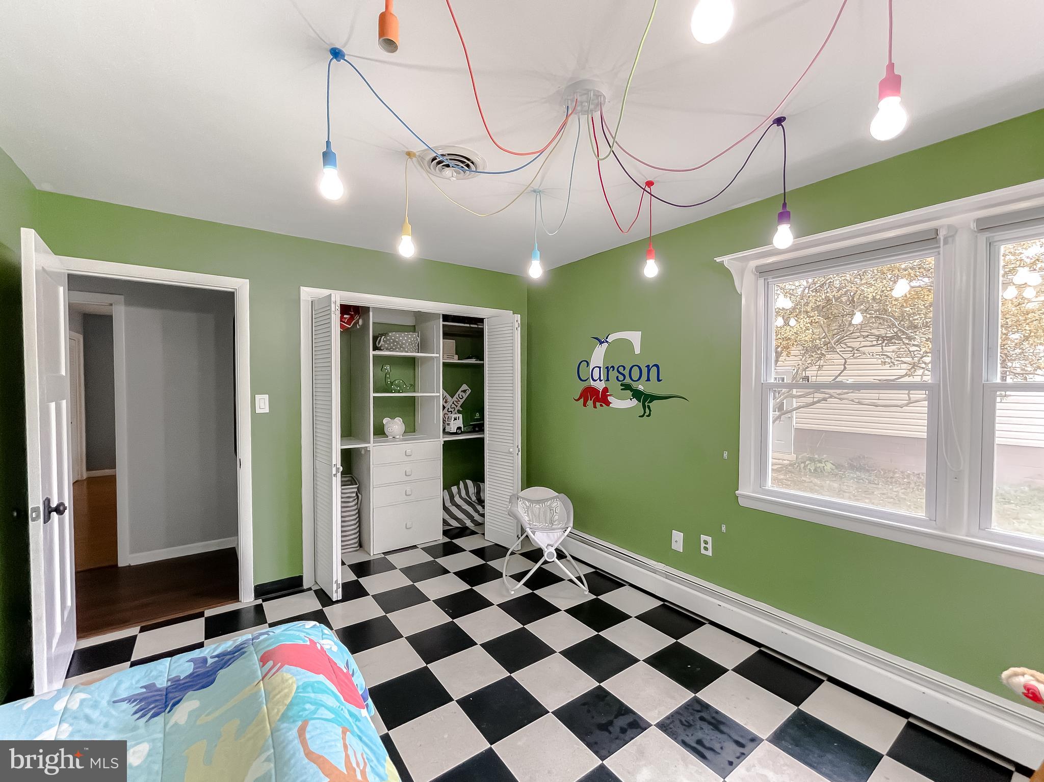 TUDOR PARK - Residential