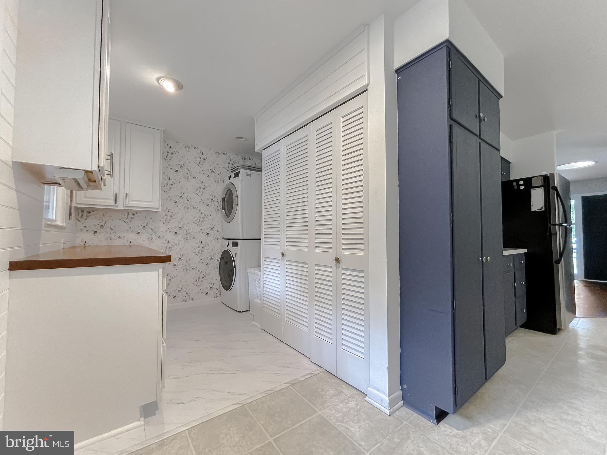 TUDOR PARK - Residential